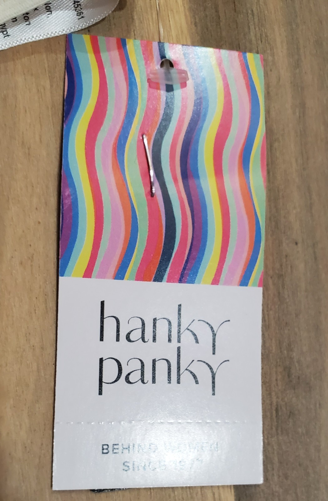 Hanky Panky Women’s Movecalm Natural Rise Thong Size Medium Pink
