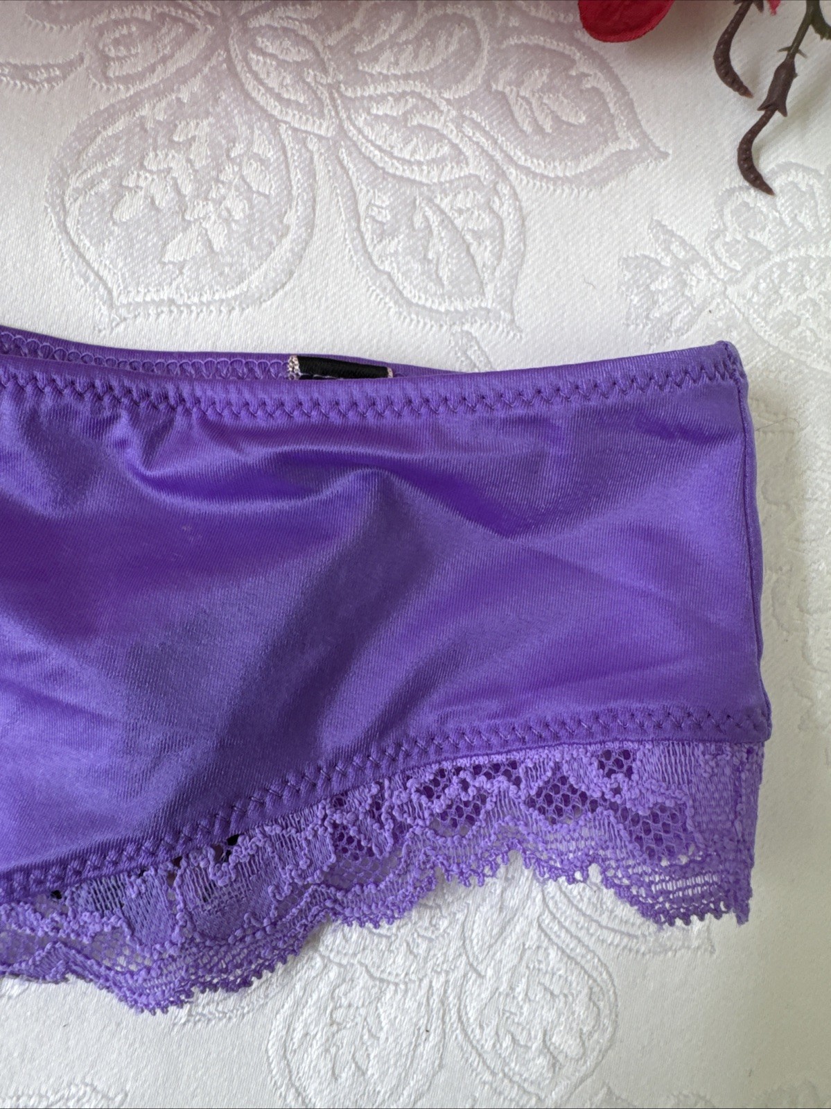 VICTORIA’S SECRET M PURPLE SILKY STRAPPY CHARM BACK THONG STRING PANTIES NWT