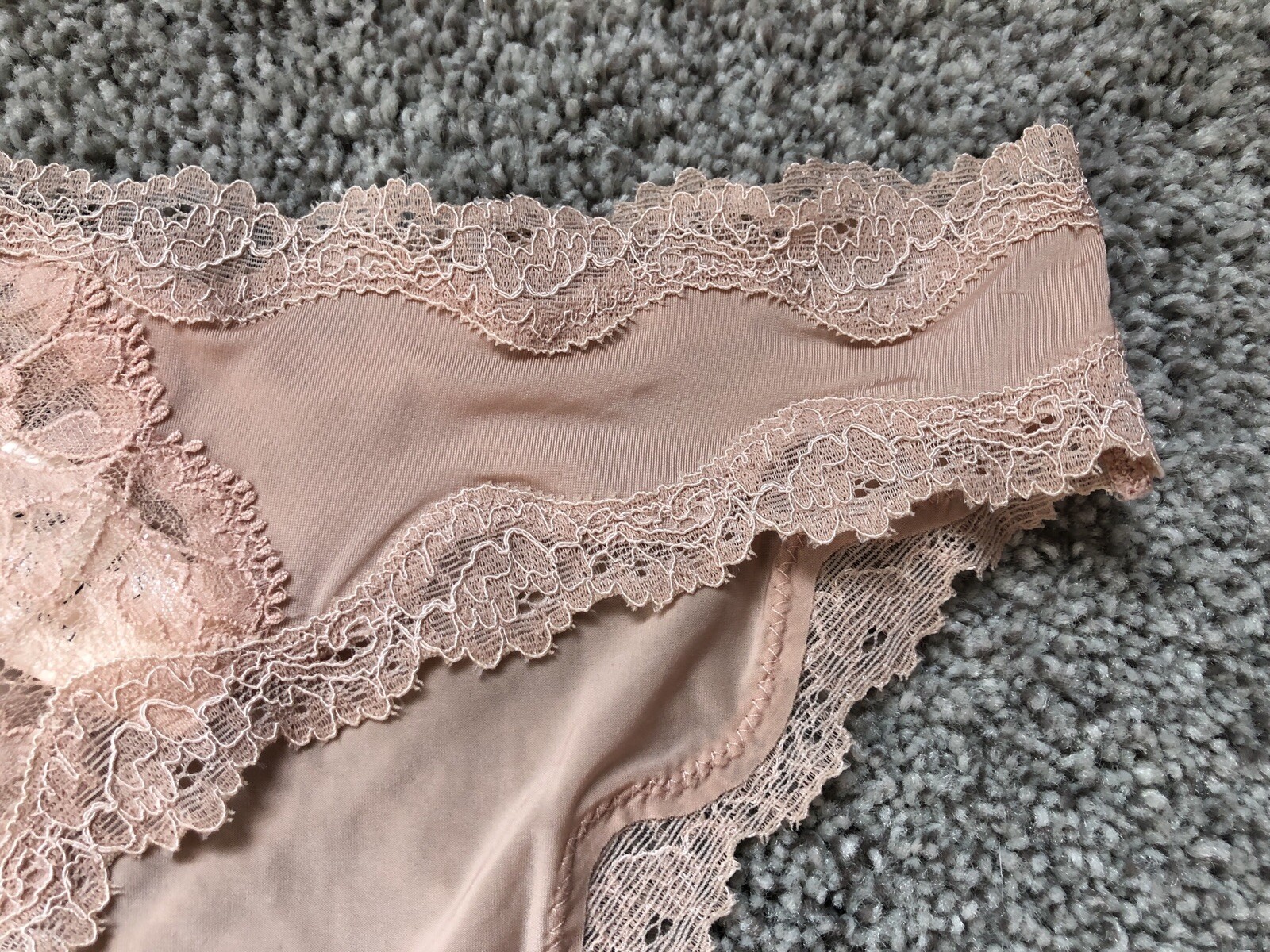 Victoria Secret Cheekini Petit Bikini Pantie Beige Rare original style Vintage S