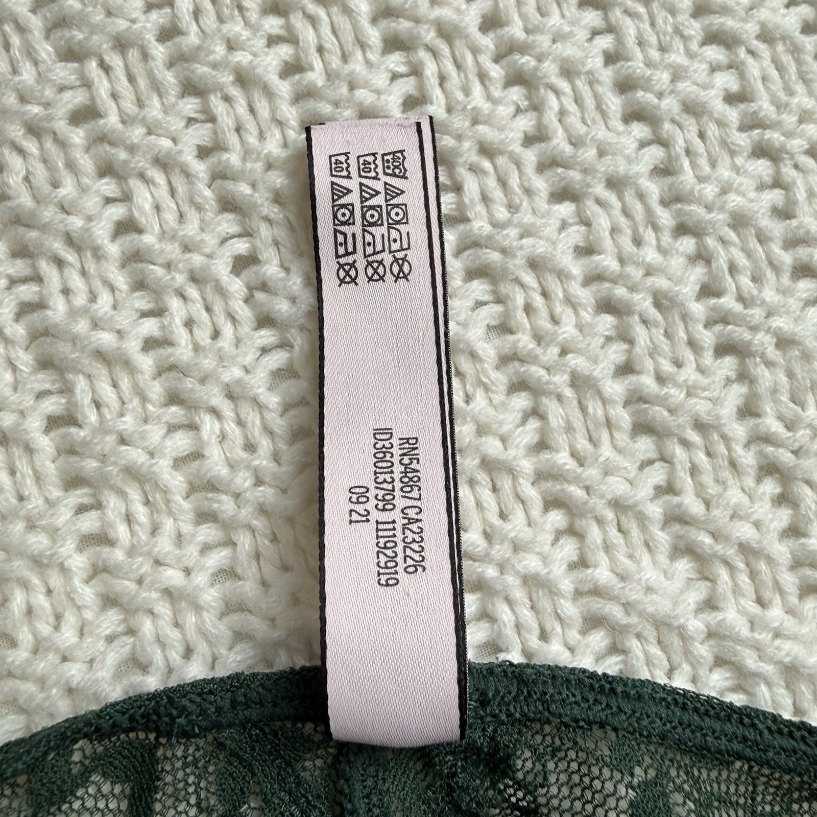 Victoria’s Secret Lace Hiphugger / Hipster Panty Size L Deep Green