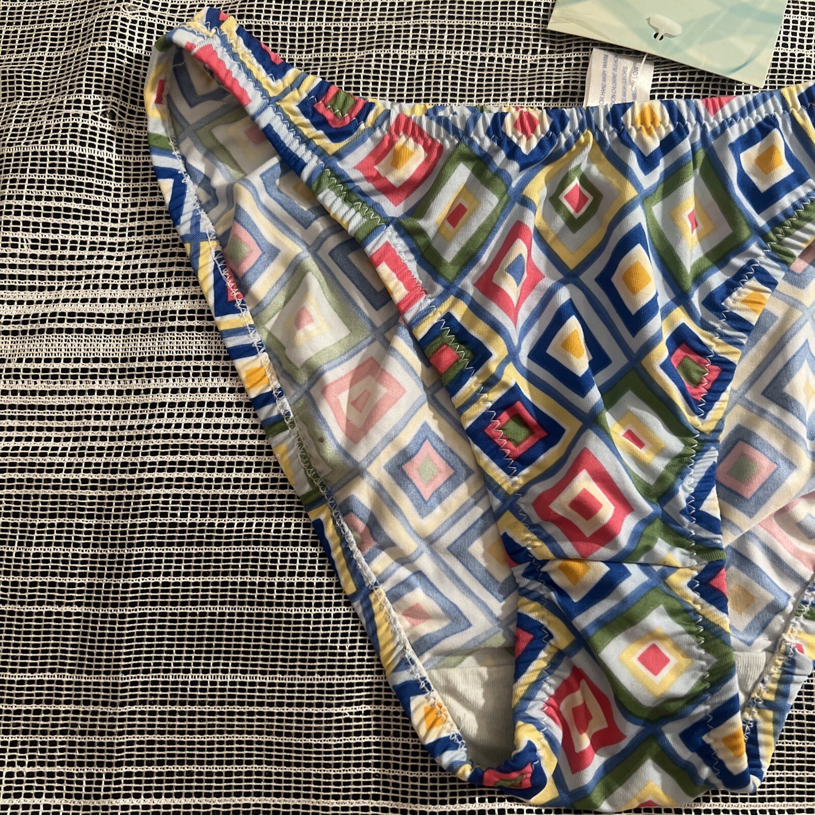 VTG WOMEN’S LINGERIE PANTIES BIKINI CAPRICIA O’DARE SIZE M/6 BODY 92% POLYESTER