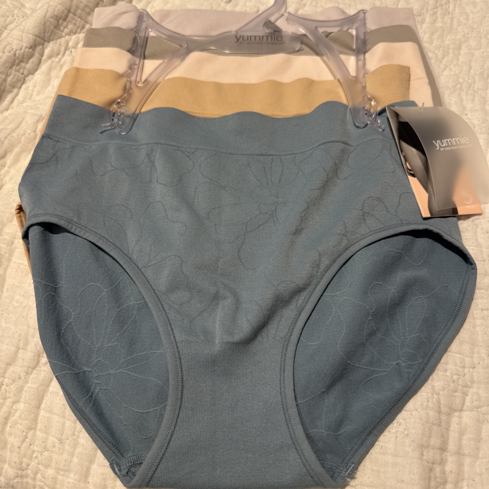 NWT Yummie Heather Thomson 5 Pack Seamless Briefs Panties Nylon Size Medium