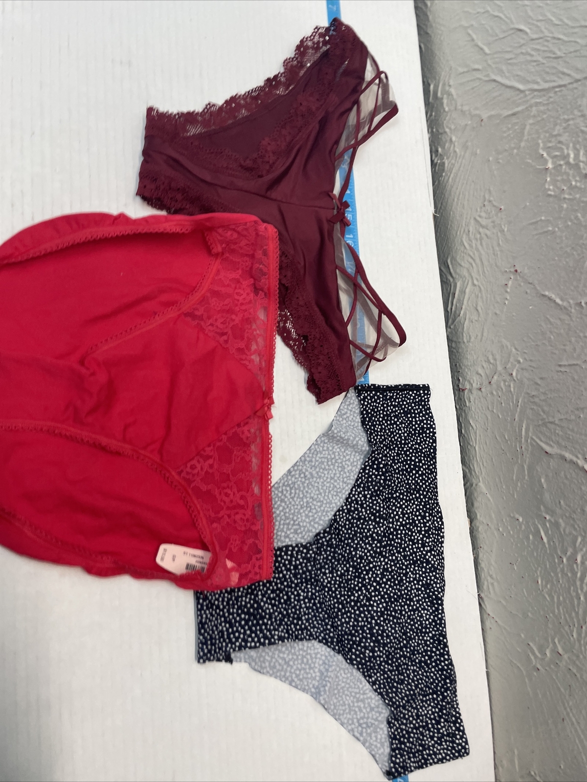 Lululemon Victoria’s Secret VS PINK Assorted Size S Panties – Lot of 3