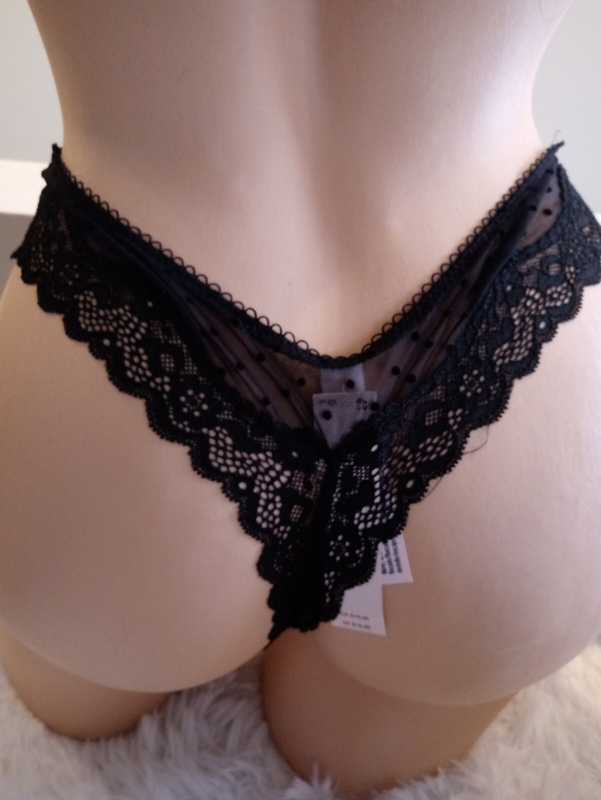 NWT Victoria’s Secret Tease High-Leg Scoop Thong Panty Small (175)