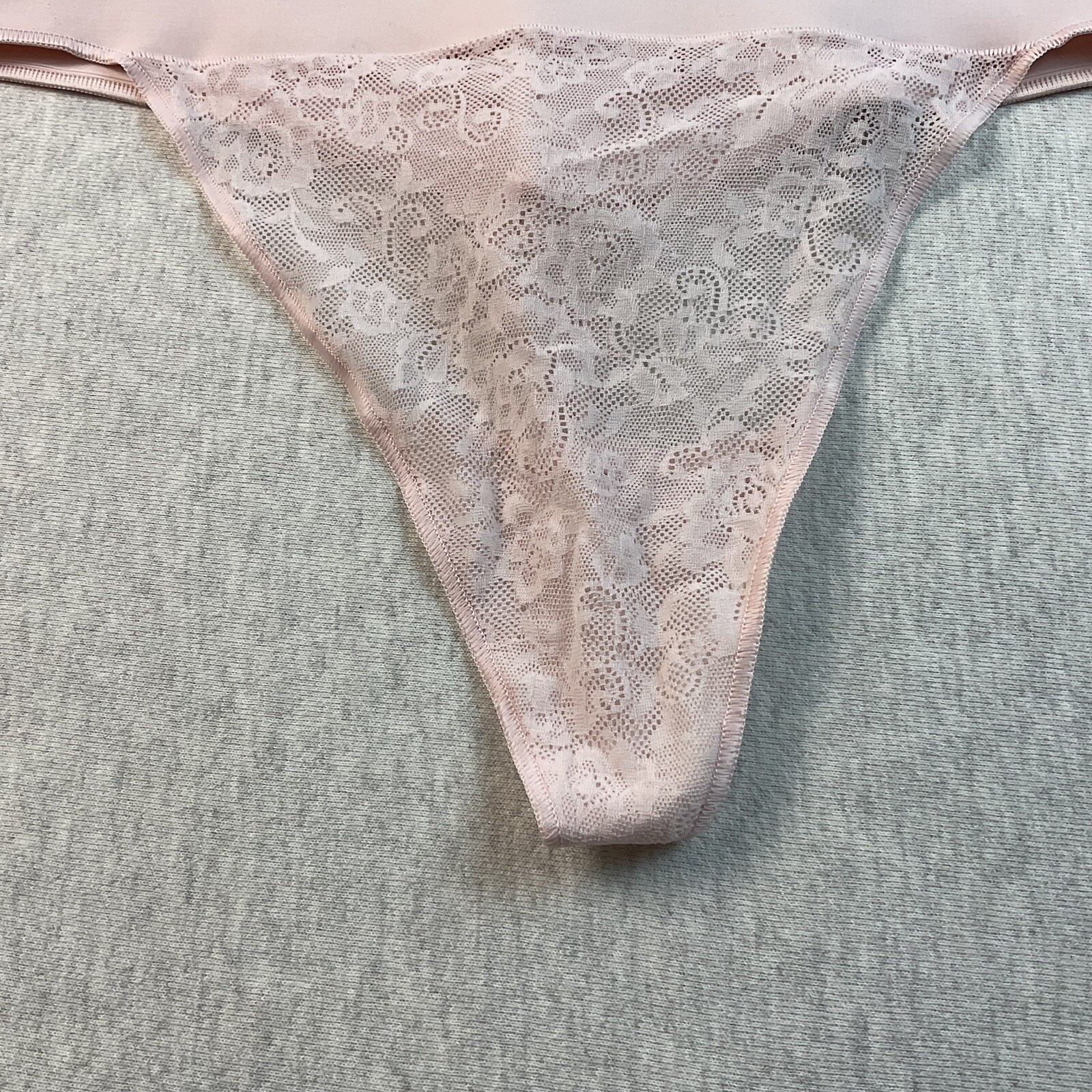 Maidenform Women’s Shaping lace thong Shaping Waistband Size: XL Color: Pink