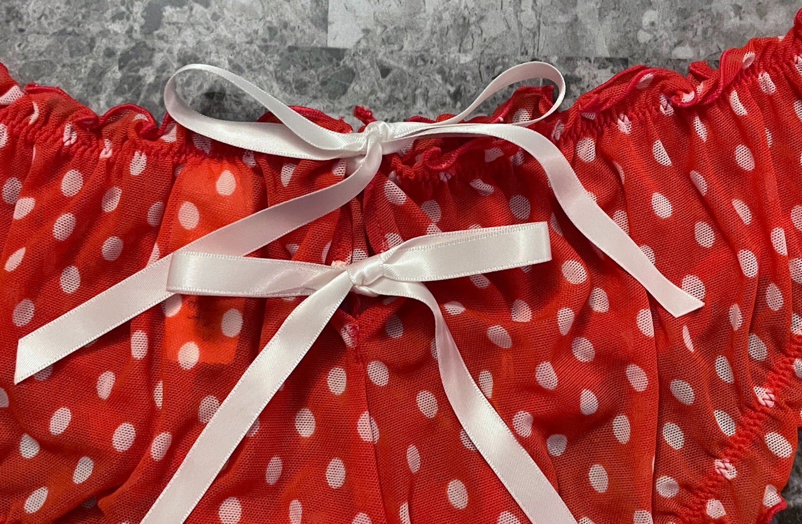 NWT VICTORIA’S SECRET M RED WHITE POLKA DOT MESH RUFFLE RARE BLOOMER PANTIES