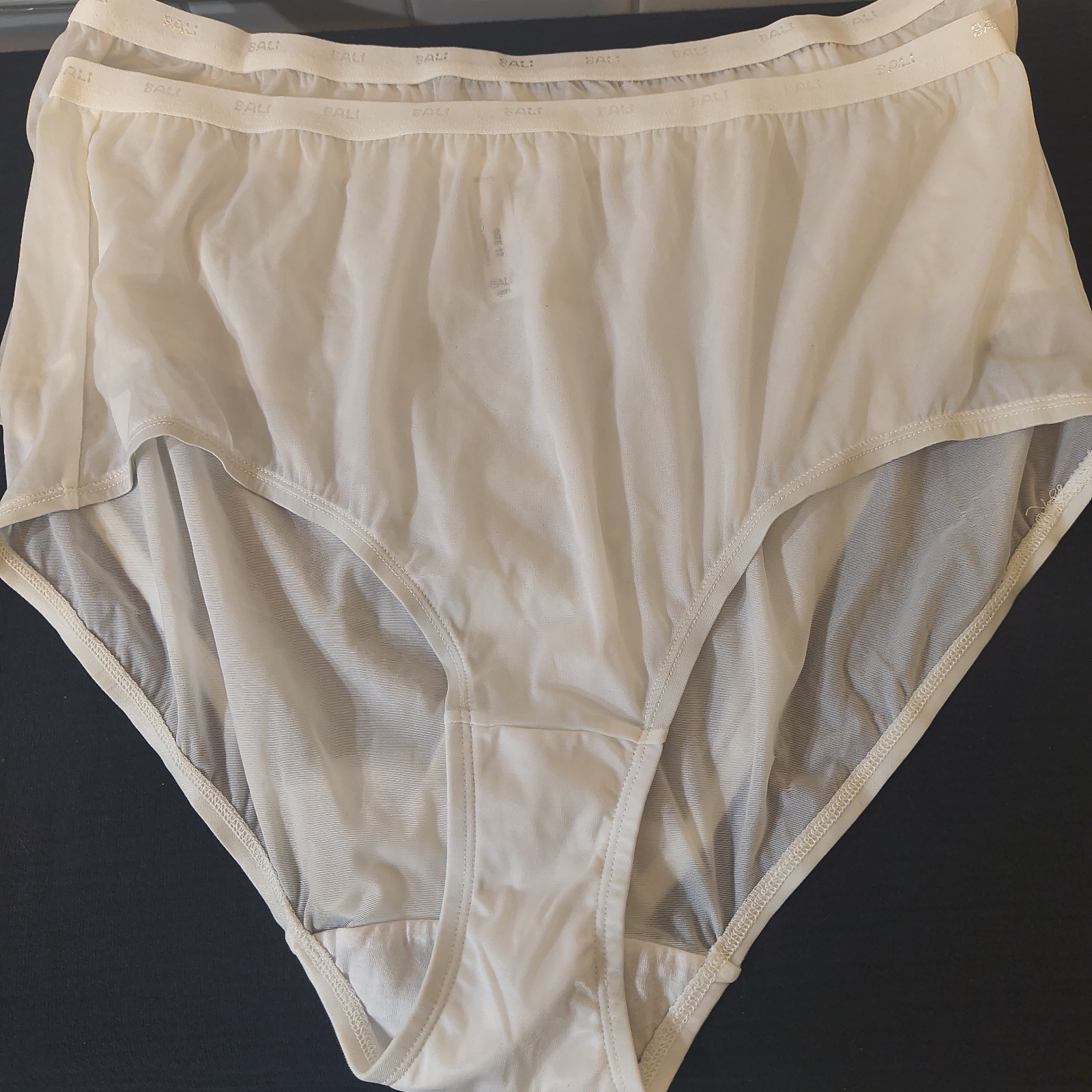 Bali Women’s Granny Panties Full Cut Nylon White Cotton Lined Sz 12 Underwear