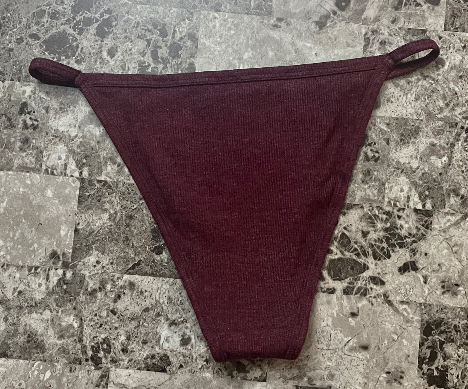 NWT VICTORIA’S SECRET PINK MAROON BUTTERFLY RIB HIGH LEG STRING BIKINI PANTIES