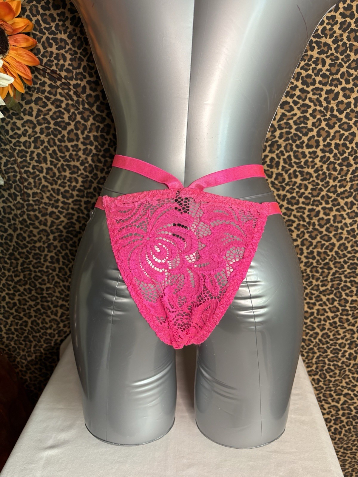 FANTASY LINGERIE-GLOW Lights Off Cheeky Cage Panty | L/XL |