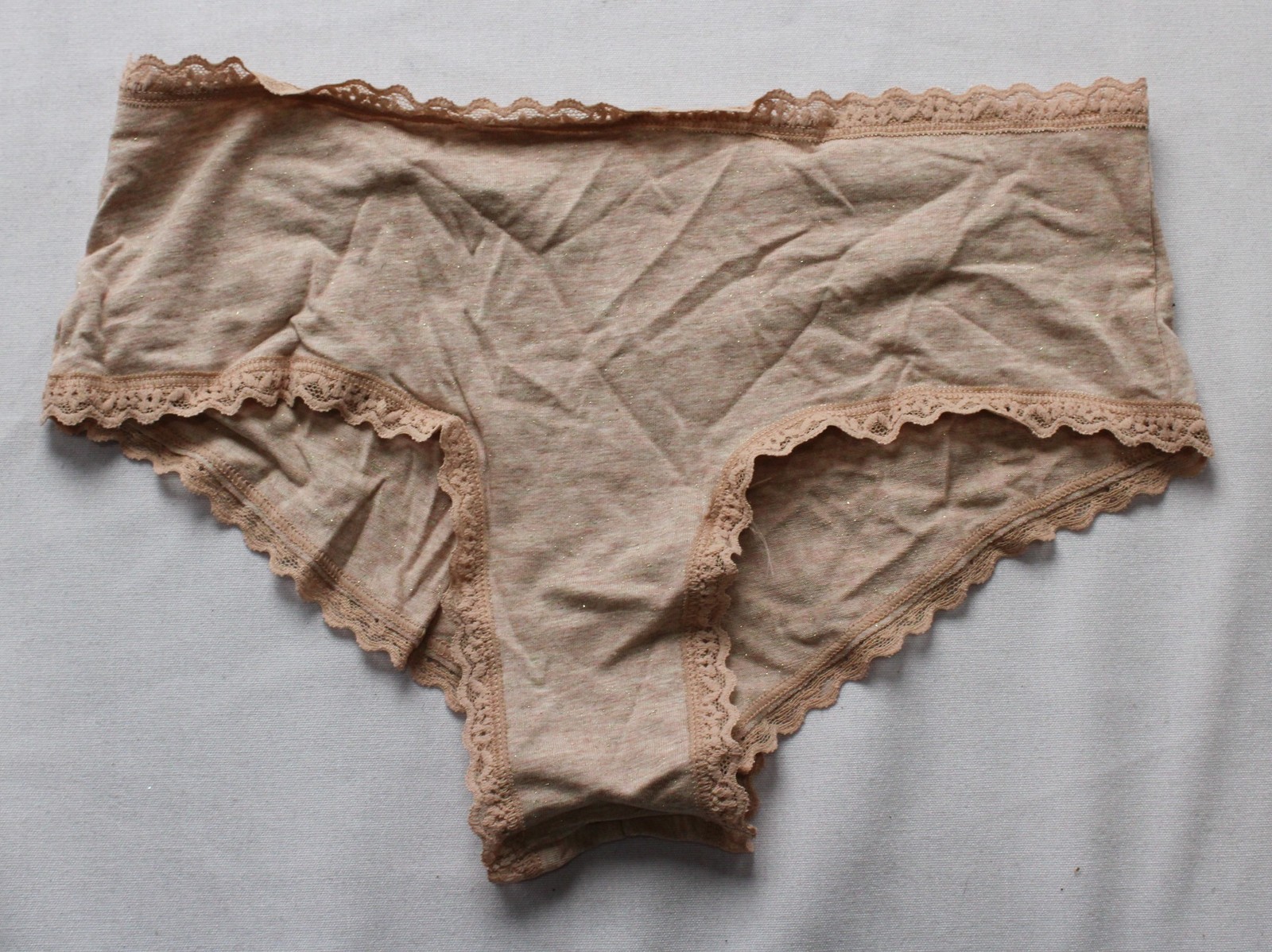 Victoria’s Secret Women’s Wink Lace-Trim Cheeky Panty CN6 Beige Medium