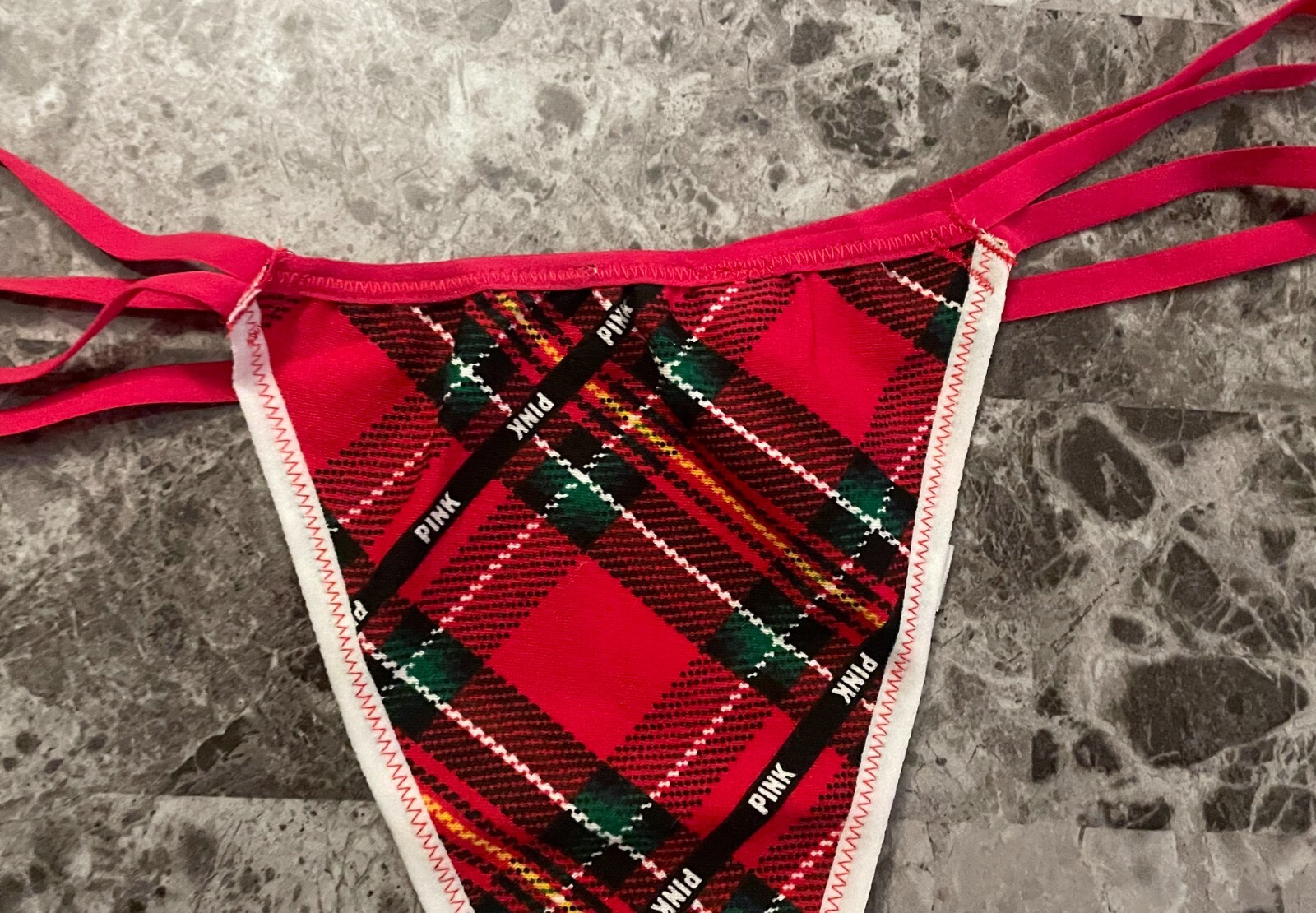 NWOT VICTORIA’S SECRET PINK GREEN RED PLAID LOGO STRAPPY RARE V STRING PANTIES