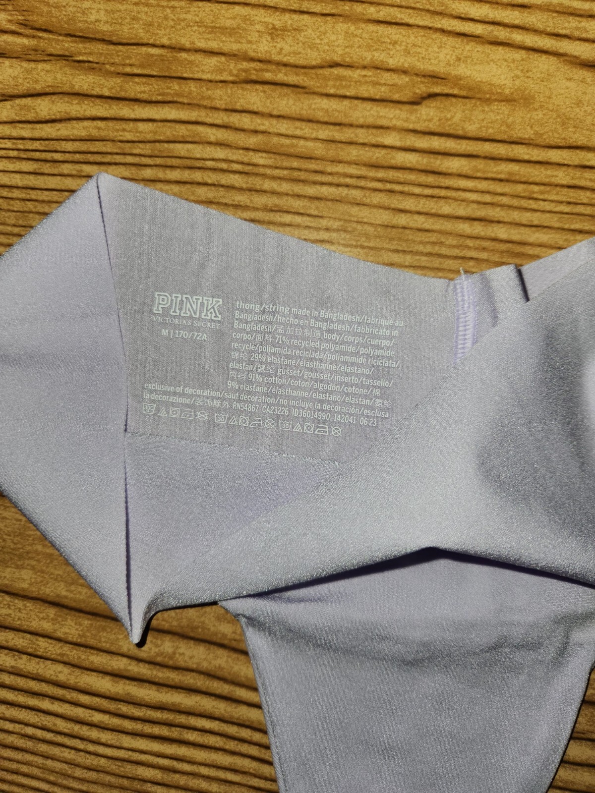 Victoria’s Secret PINK NoShow Thong Panties Holiday Sz Medium Color Pastel Lilac