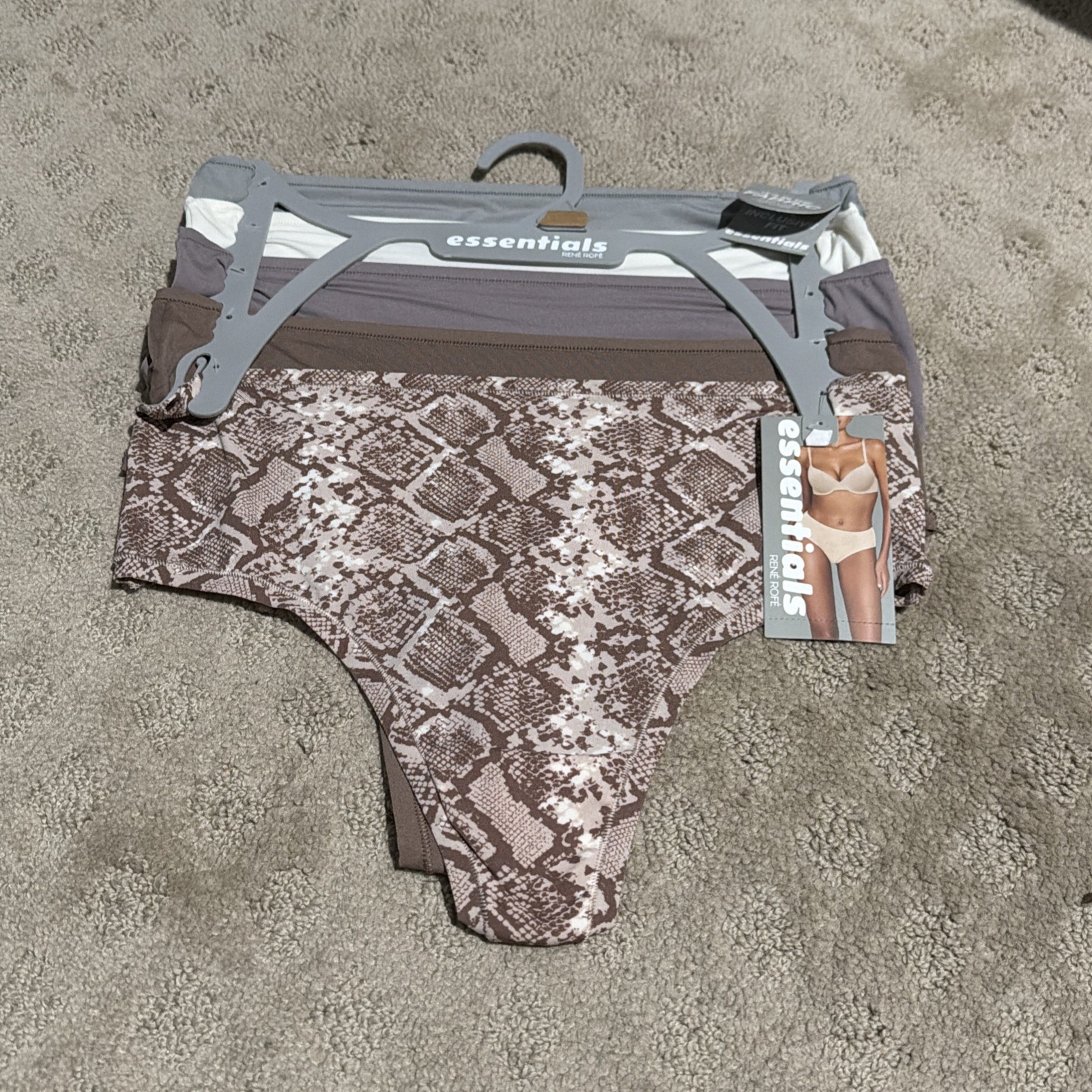Essentials By Rene Rofe 5pk Flexible Fit Hi-Waist Thongs. Sz. M. NWT!