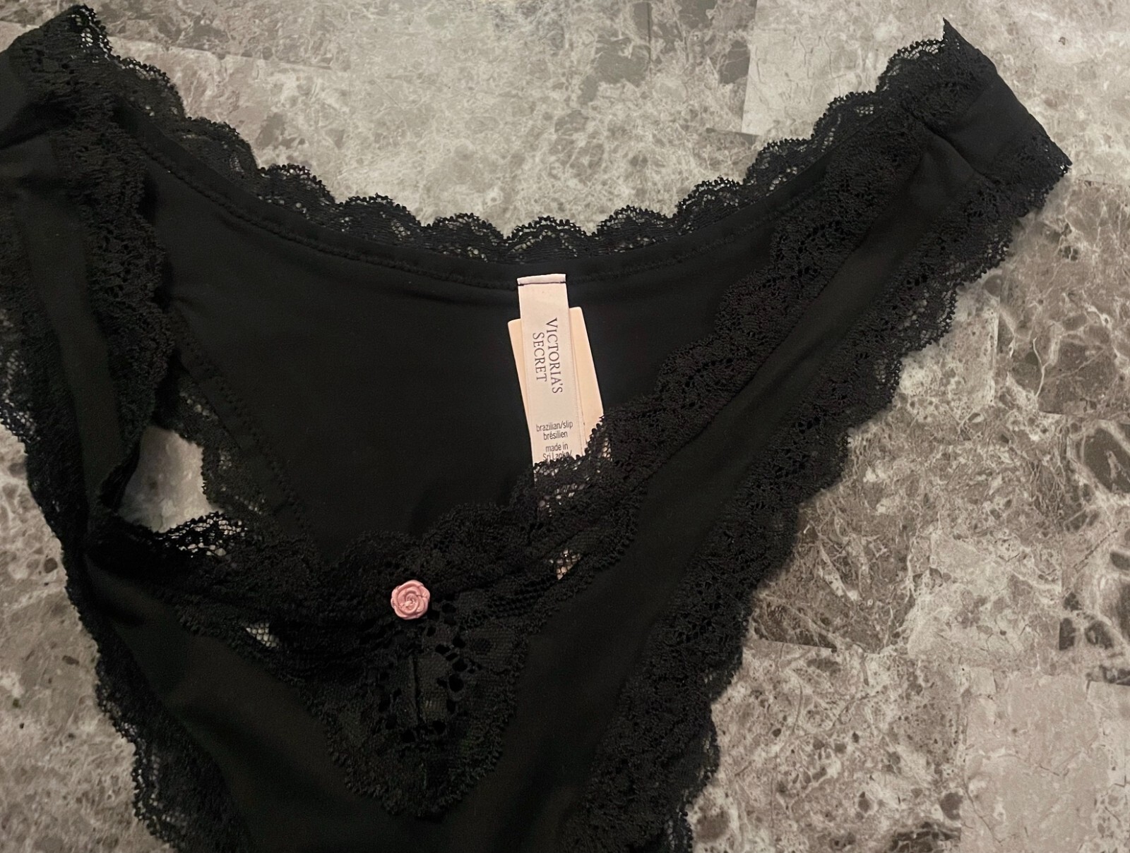 NWT VICTORIA’S SECRET M BLACK SMOOTH LACE PINK ROSE APPLIQUE BRAZILIAN PANTIES