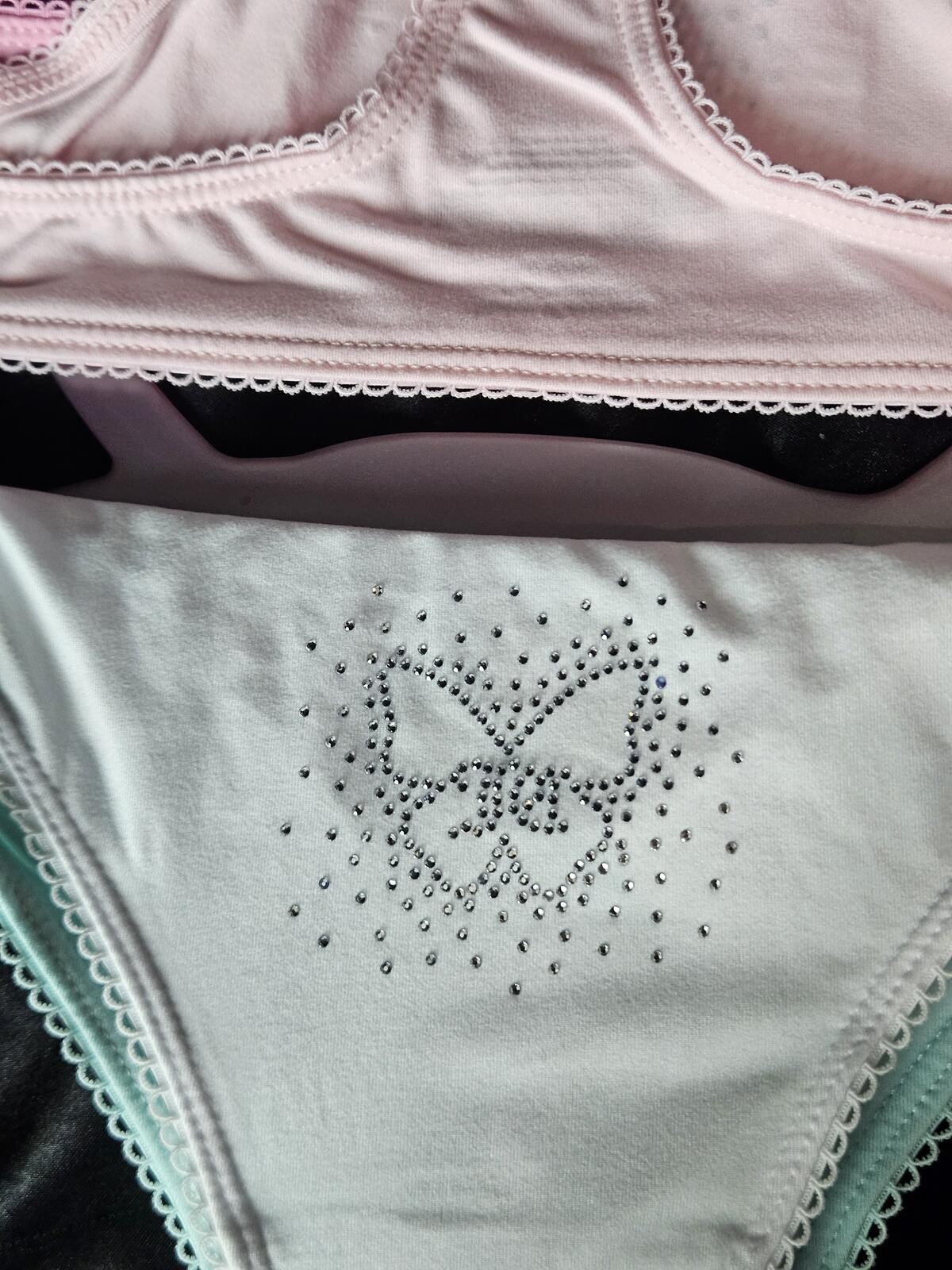 Juicy Couture 5 Pack Butterfly Rhinestone Thong Set Pastel Size Medium NWT E/26