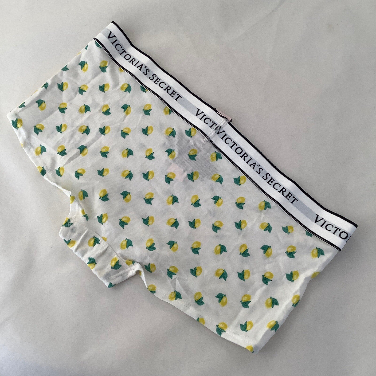 Victoria’s Secret Ivory Lemon Print Boyshorts Boxer Briefs Panties Size XS BNWT