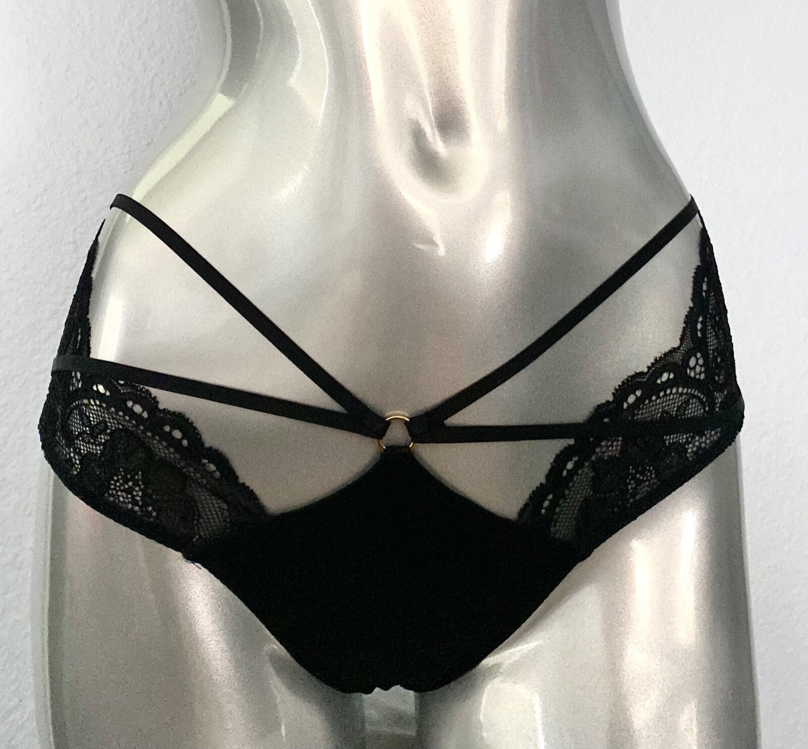 Victoria’s Secret Cheeky Panty Black Sexy Cut Out Strappy Ring L XL