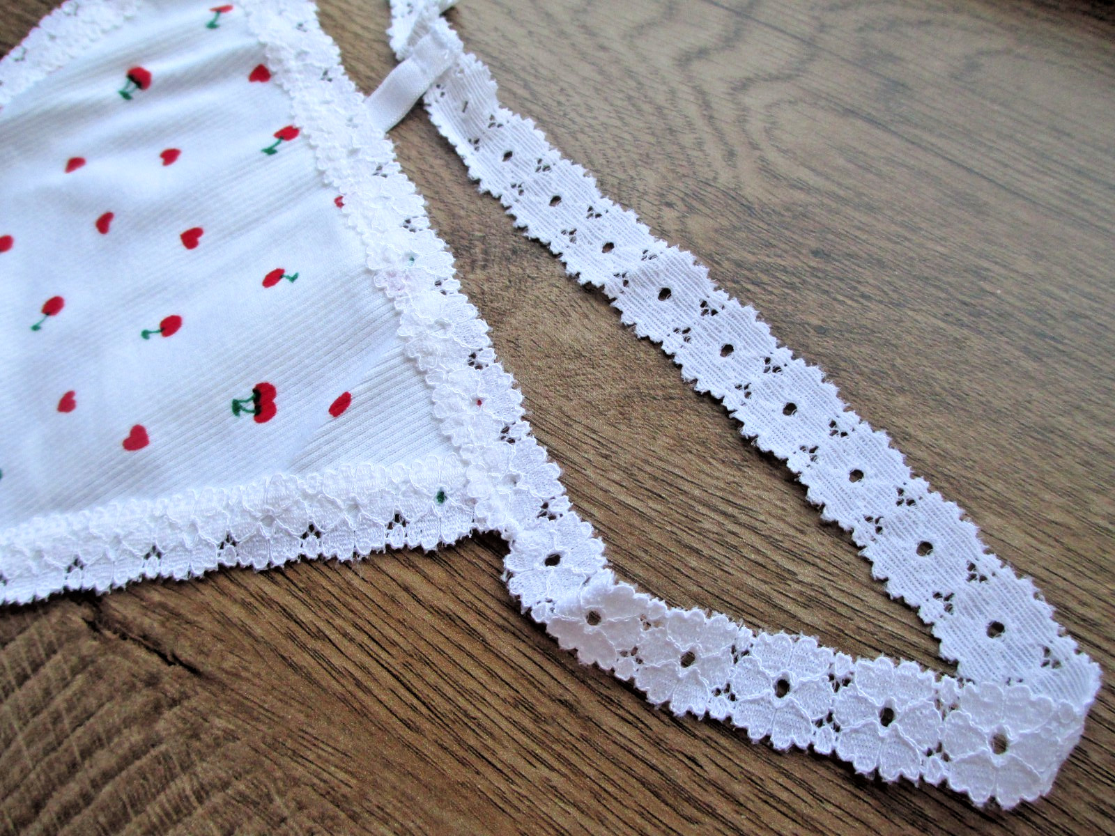 VICTORIA’S SECRET PINK Cotton V-String Panty S M L XL White NWT Red Cherry Heart