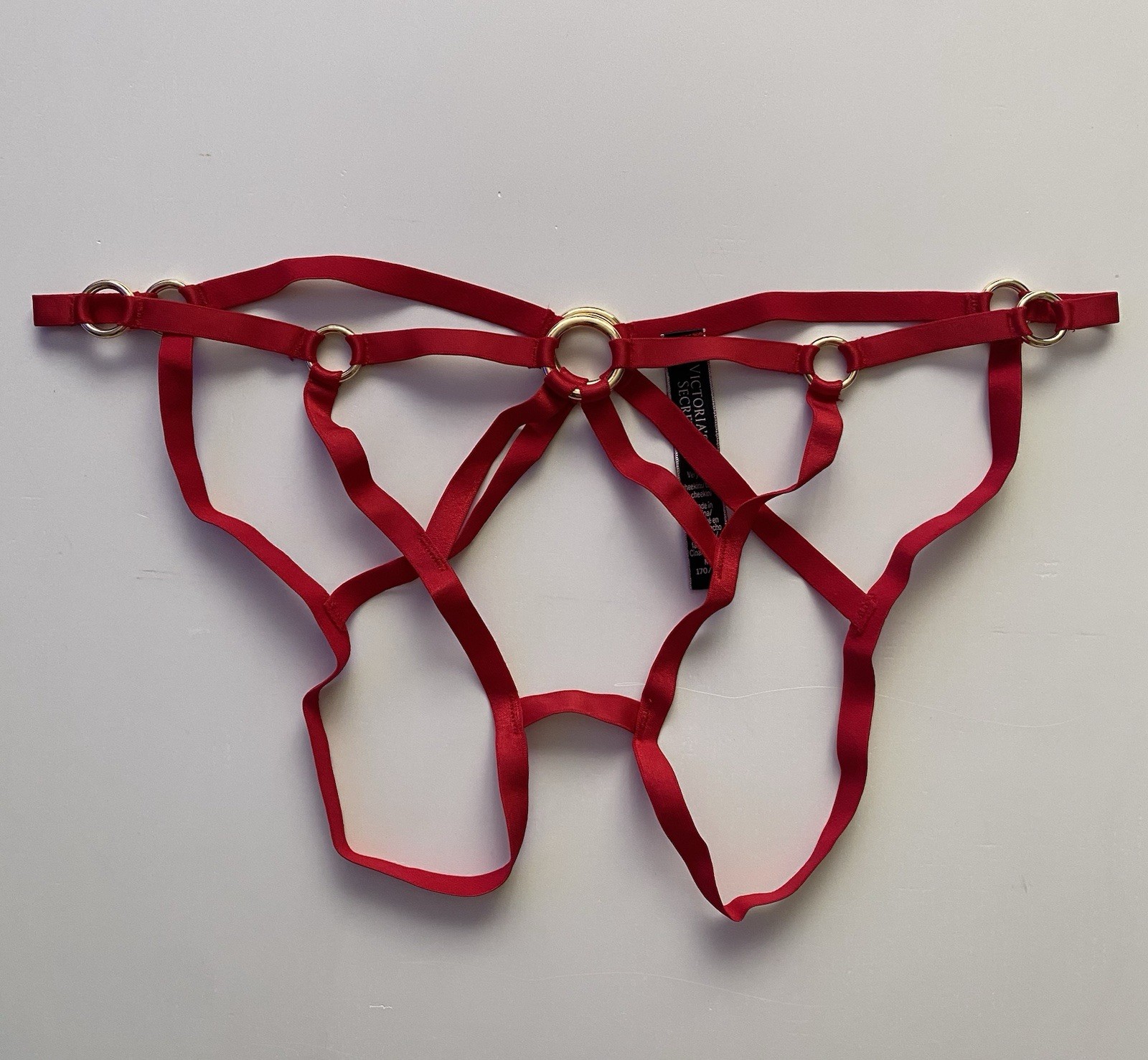 VICTORIA’S SECRET VERY SEXY CHEEKINI CUTOUT BACK STRAPPY RING PANTY RED SZ M