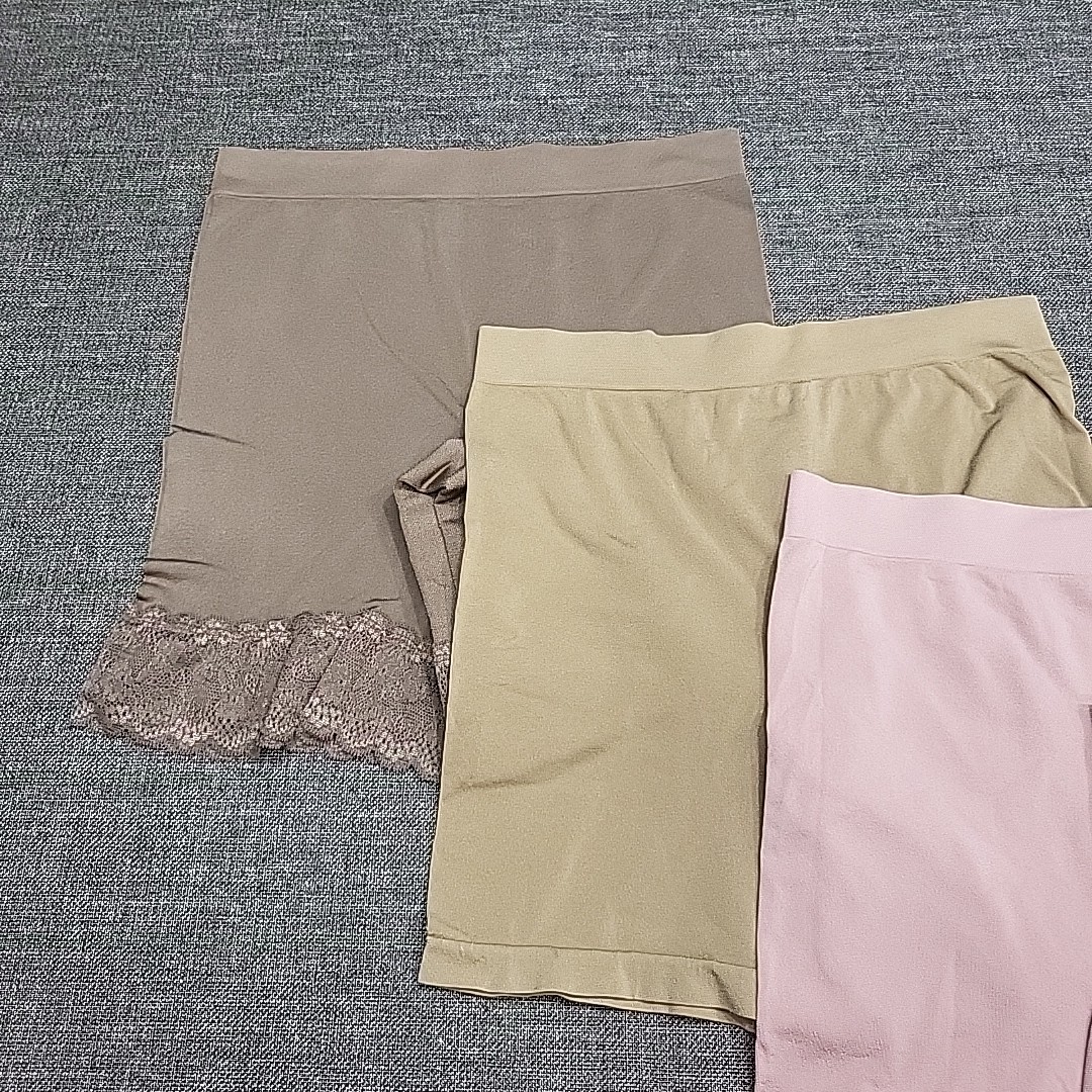 Breezies Women’s Set of 4 Seamless Under Dress Shorts Panties Size Medium