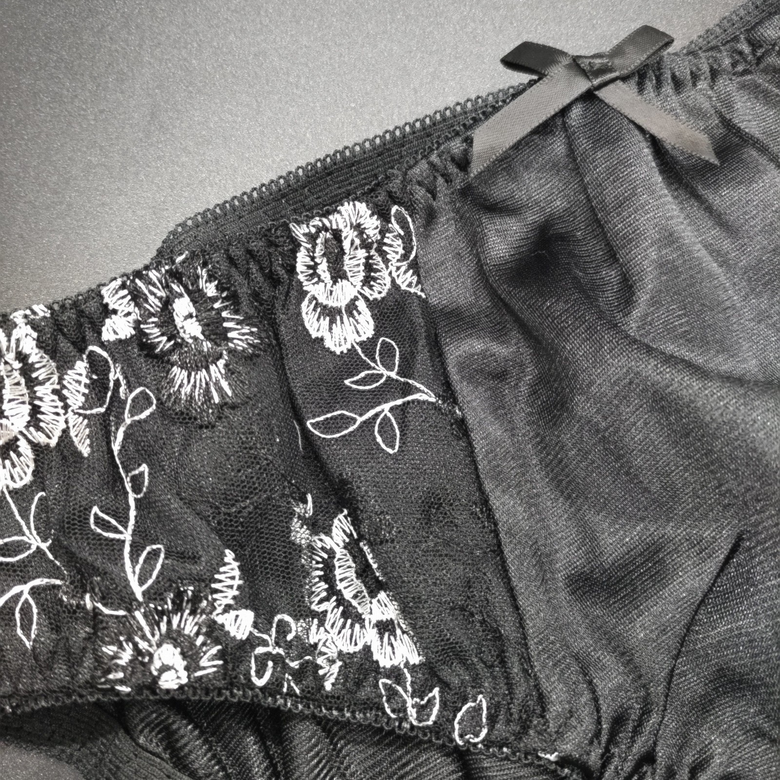 US SIZE XL SHINY NYLON TRICOT PANTIES from Japan