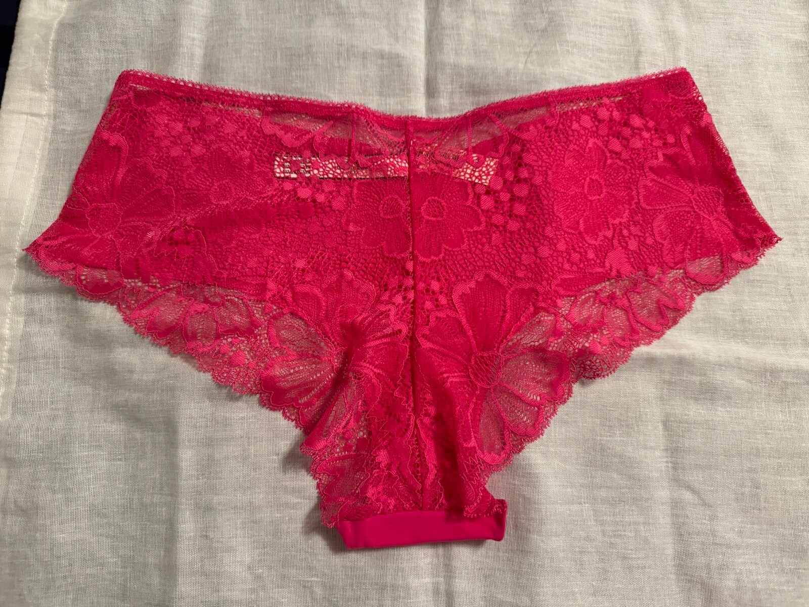 NWT Victoria’s Secret No-Show Lace-Back Cheeky Panty Hot Pink XL