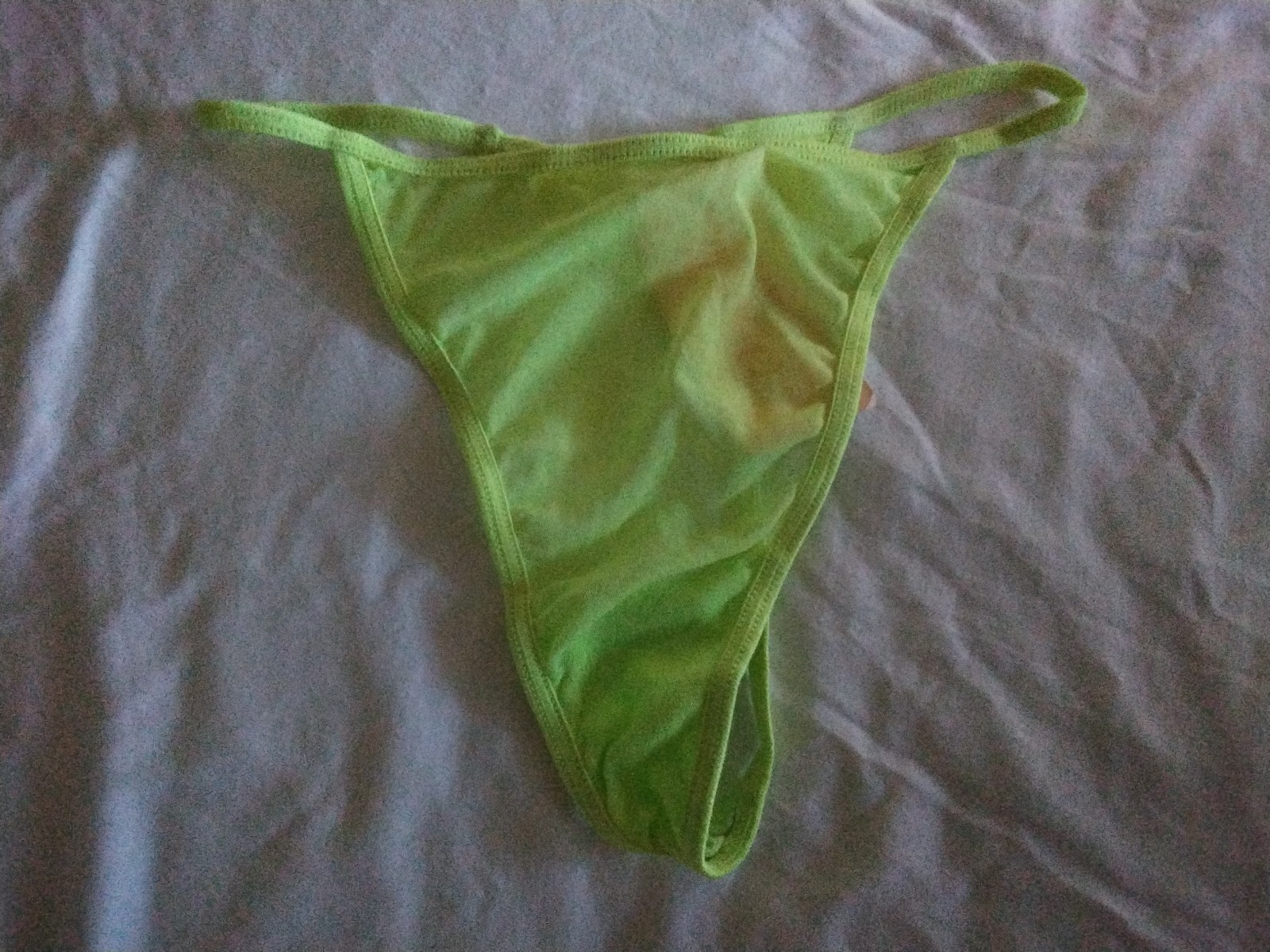 ( LOT OF 10 ) G-STRING THONGS SZE MEDIUM NWT