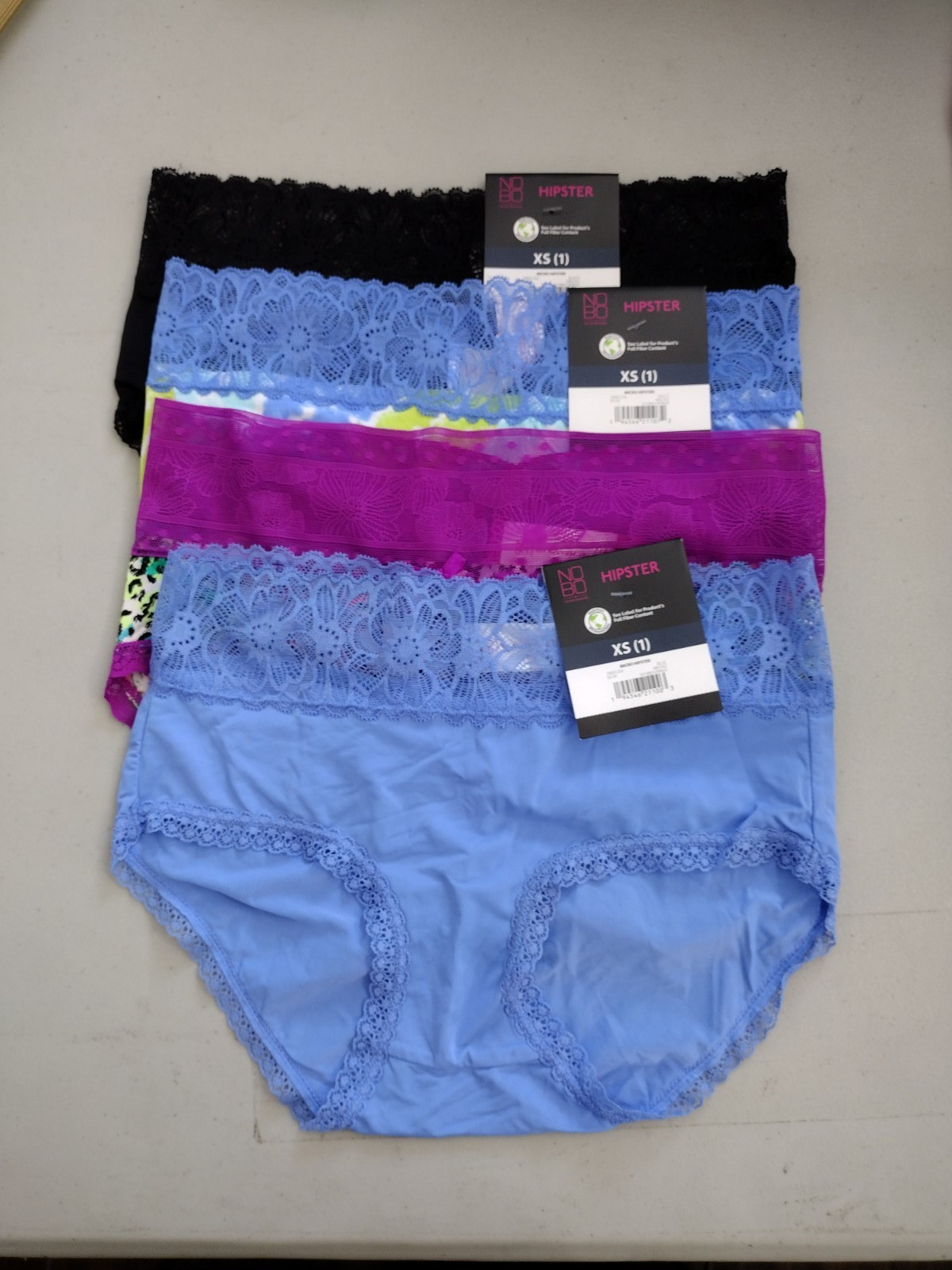No Boundaries Juniors Women’s XS (1) 4-Pack Panties Lace Edge Multicolor