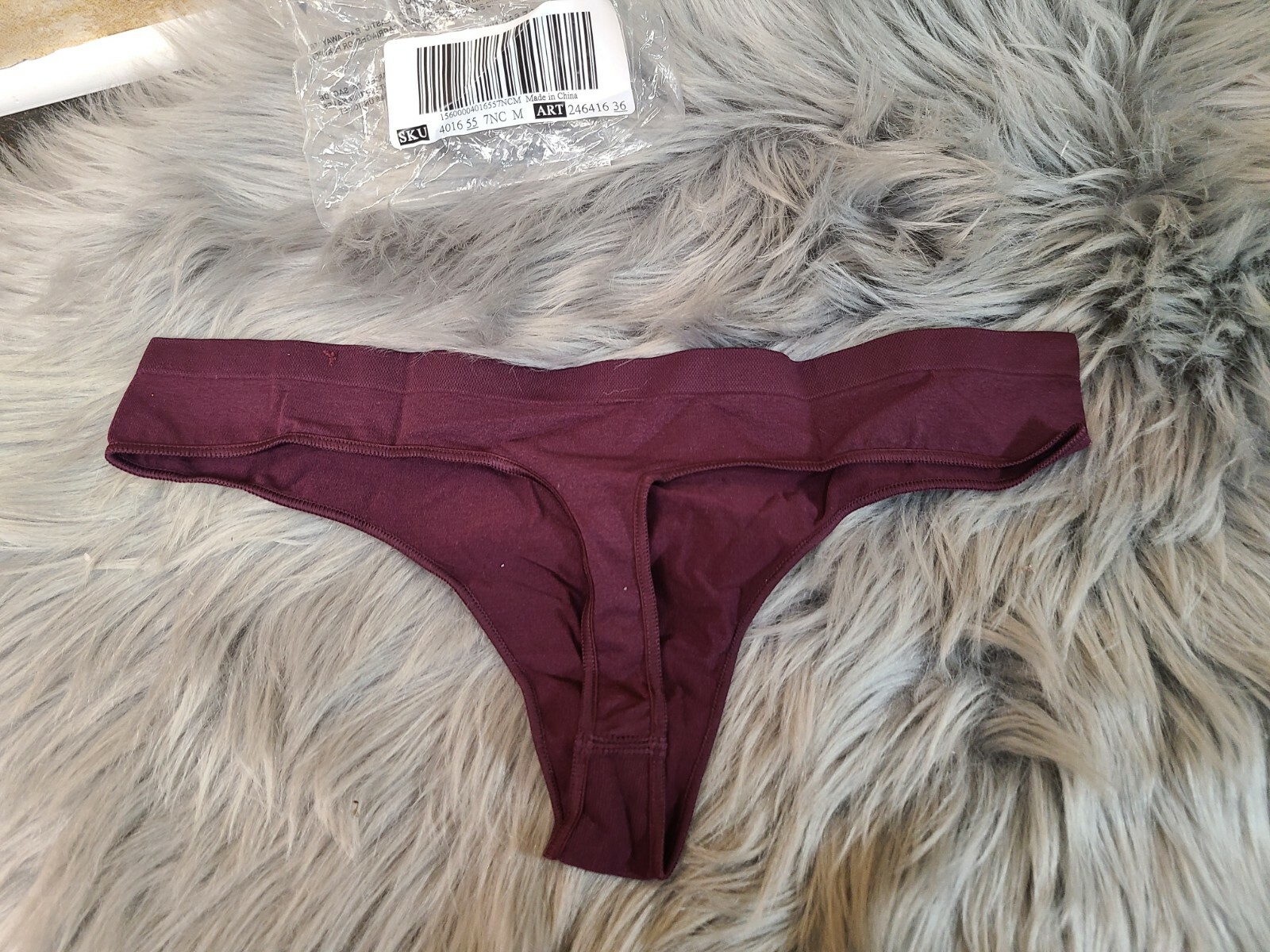 Victoria’s Secret Seamless Chillest Wrapper Thong Panty S New Burgandy