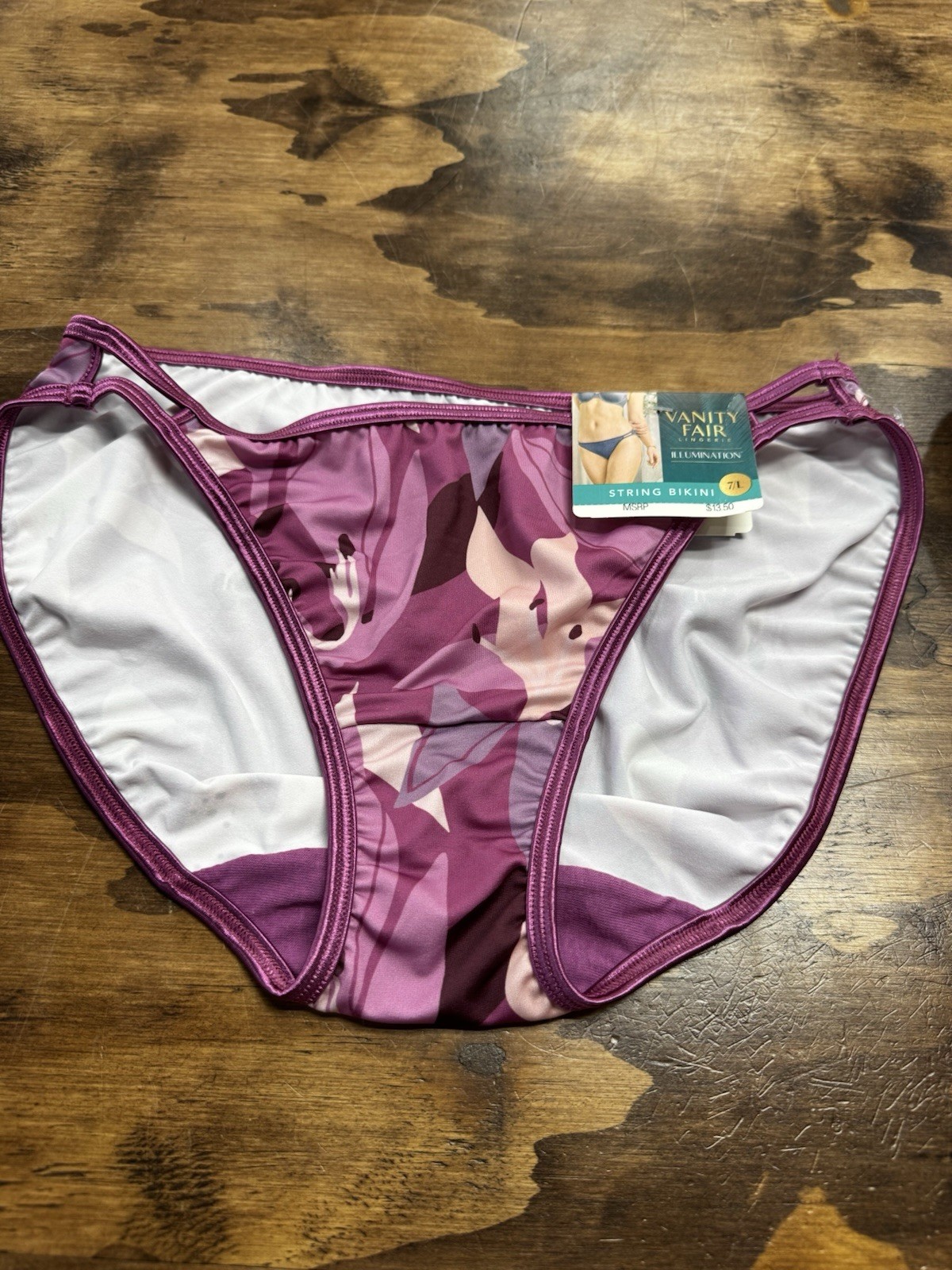 New 2 Pairs Vanity Fair Illumination String Bikini Panties Lily & Stripe 7 L NWT