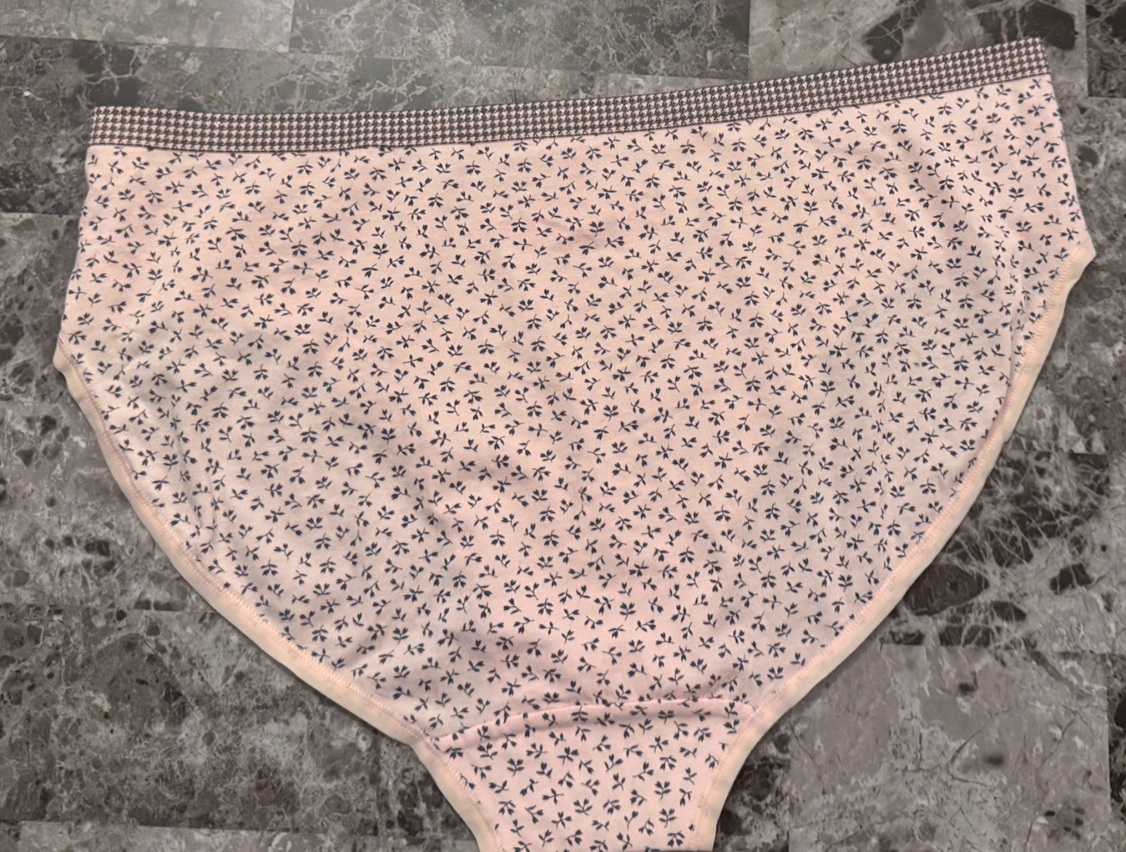 NWT VICTORIA’S SECRET XL PINK FLORAL LIGHTWEIGHT BAND HIGH LEG BRIEF PANTIES