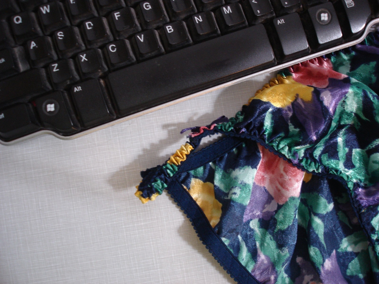 NWOT New Vintage String Bikini Satin Flowers Floral Sexy Panties Second Skin M 6