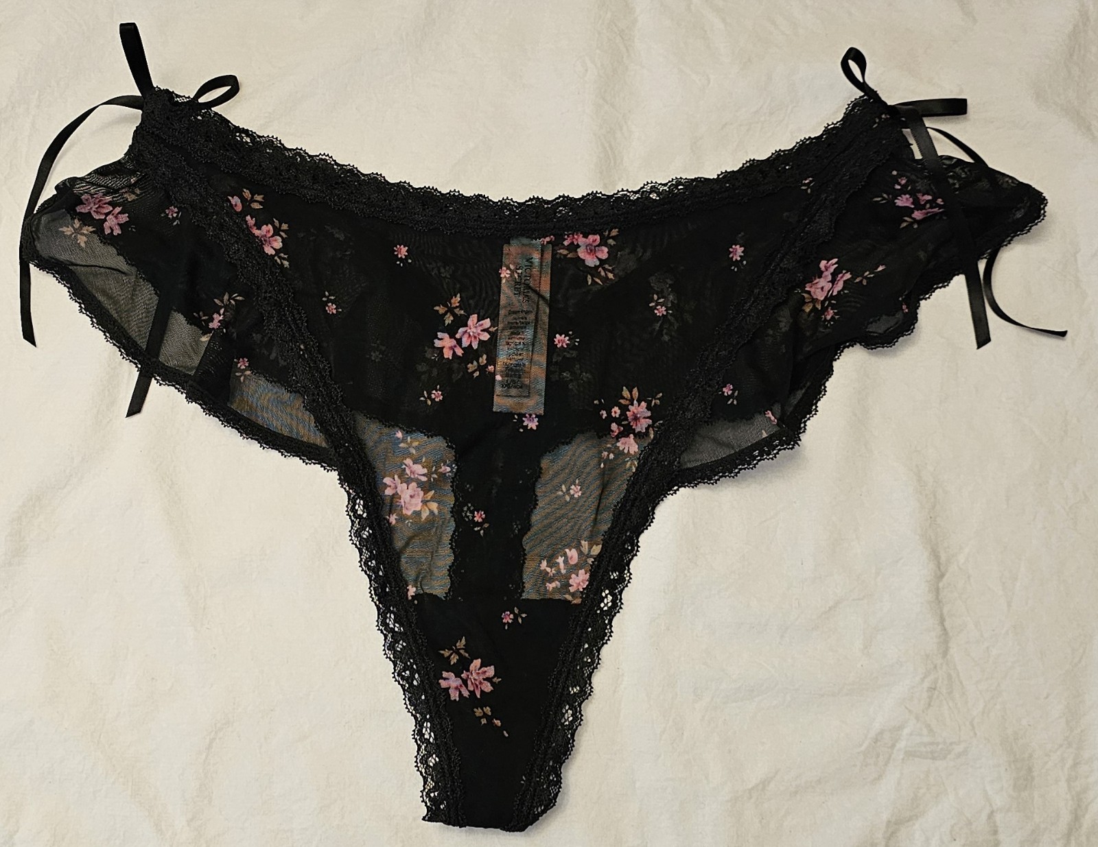 Size Large Dream Angels High-Leg Thong Victoria’s Secret Black Floral New