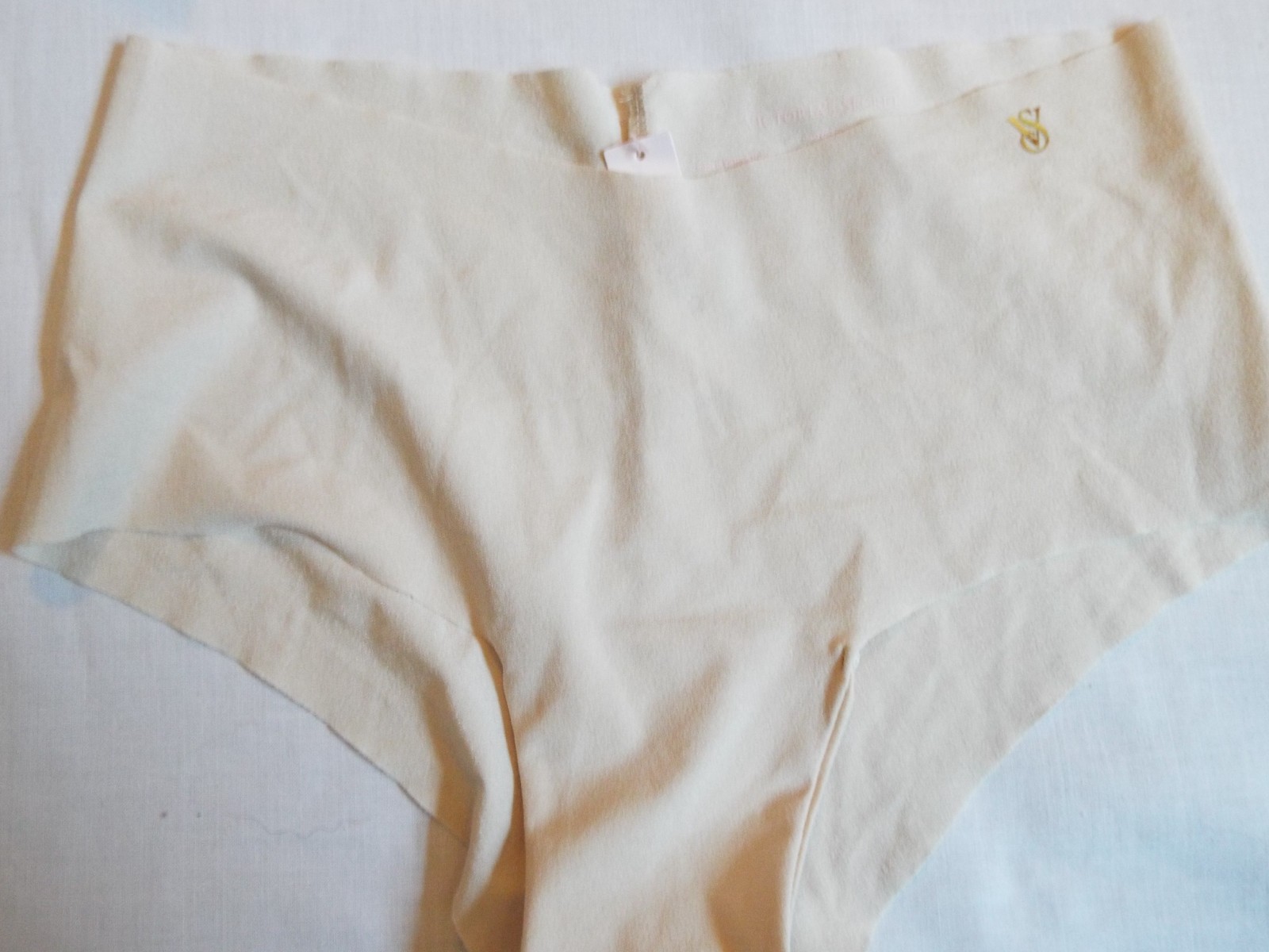 NWT Victoria’s Secret No Show Cheeky Panty M Marzipan