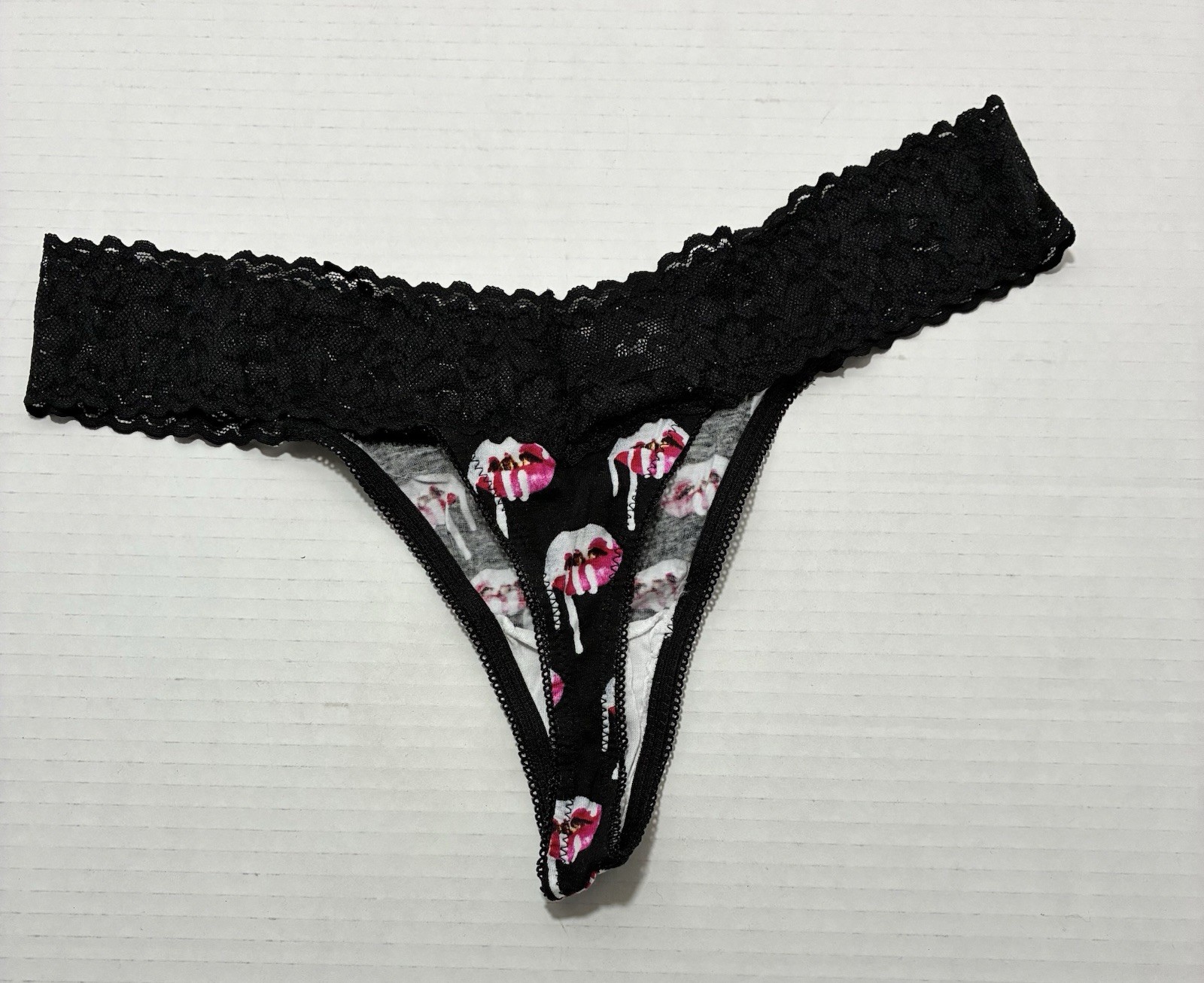 KYLIE Women’s Black Lace Lips Thong Panties One Size Stretch Cotton Blend