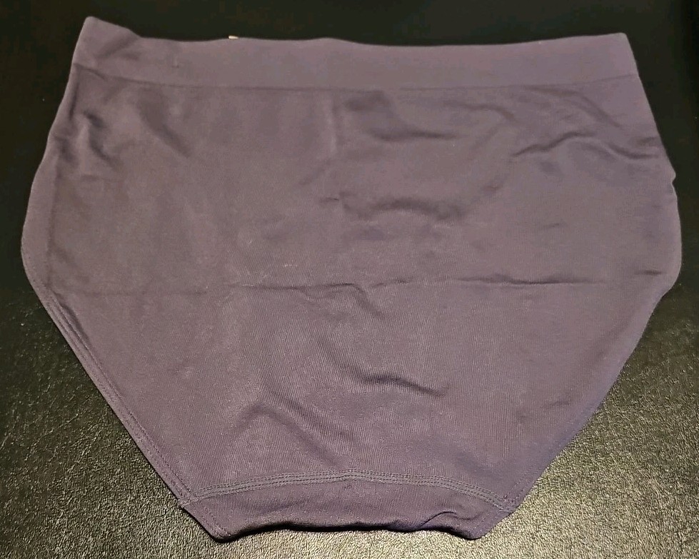 BALI ONE SMOOTH U HI CUT 2362 SZ L/7(RUNS SMALL 6) GRAY 92% NYLON 8% SPANDEX-NWT