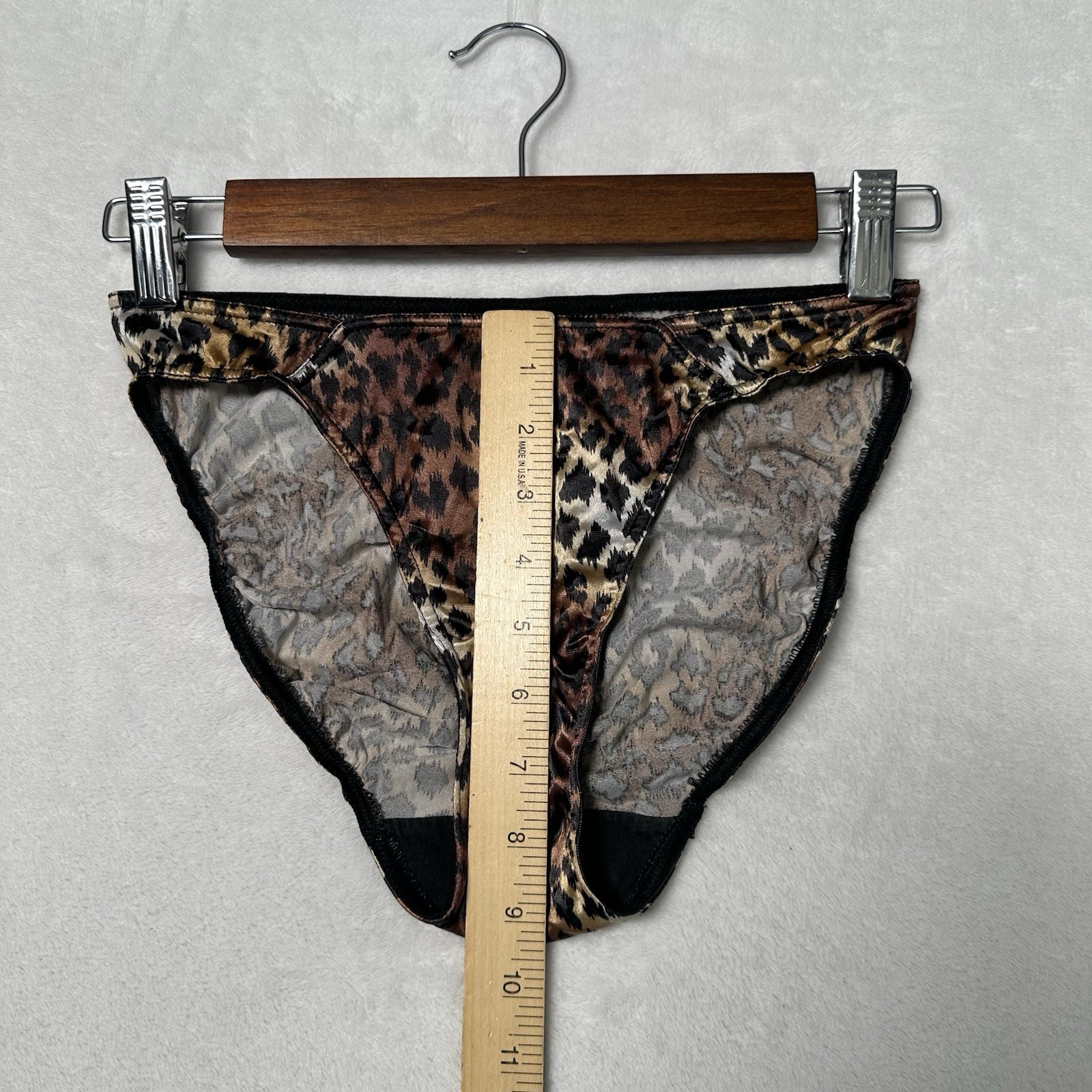 Vintage 2002 Victoria’s Secret Bikini Brief Panties M Leopard Print Satin Y2K
