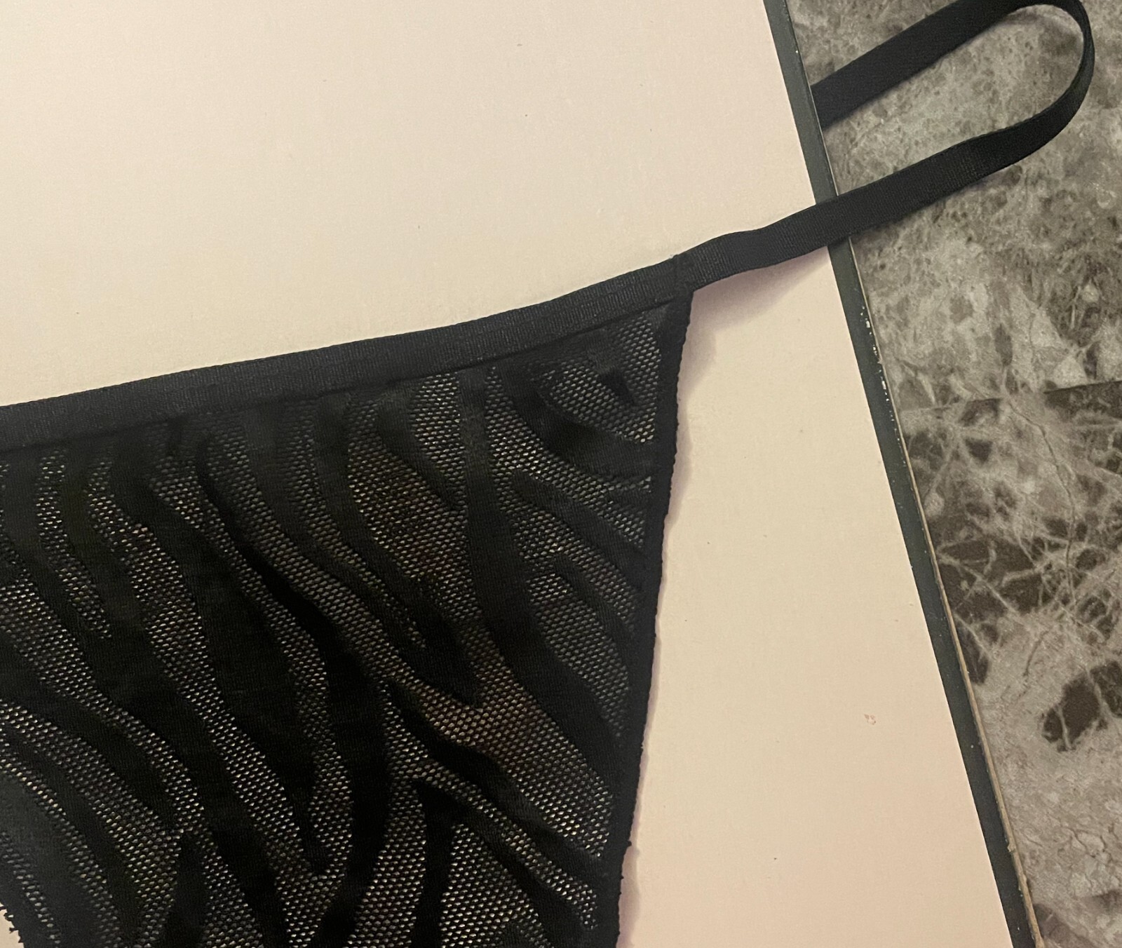 NWT VICTORIA’S SECRET SMALL BLACK ZEBRA MESH VINTAGE RARE V STRING PANTIES
