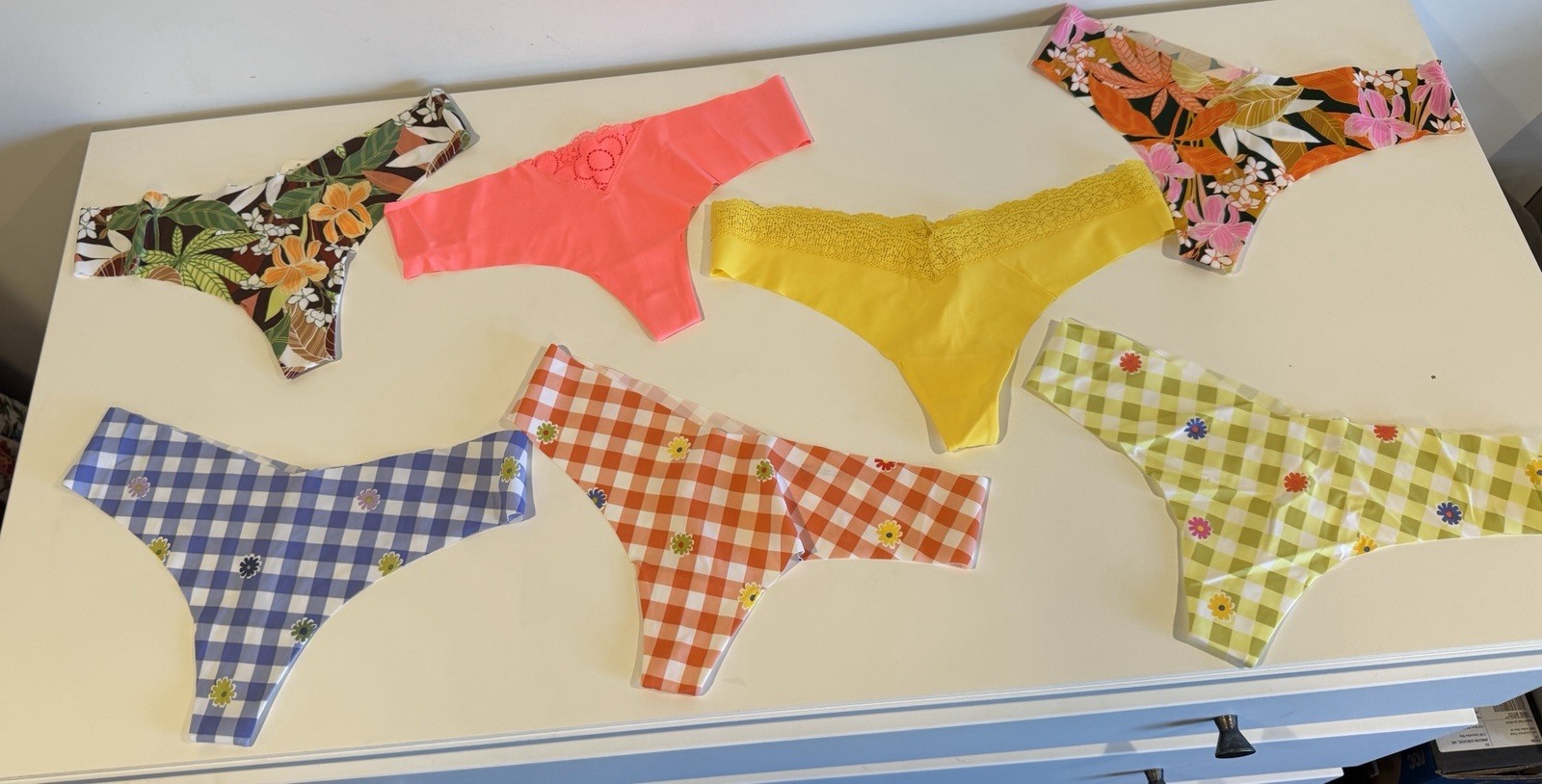 NWT Aerie Thongs No Show Smooth Seamless Panty Thong 7 Pack Multicolor Sz M