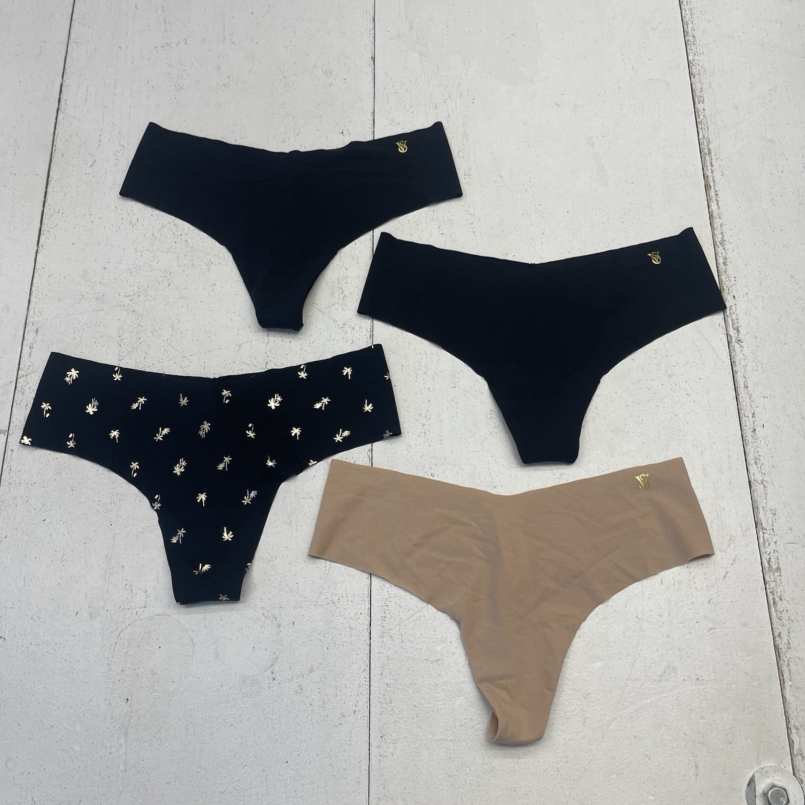 Victoria’s Secret 4 Pack Black Beige Palm Tree Seamless Thong Women’s Size Small