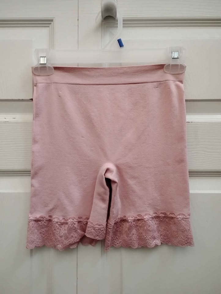 BREEZIES Women’s Size Small Pink Lightweight Pantie Girdle Stretch Fabric New