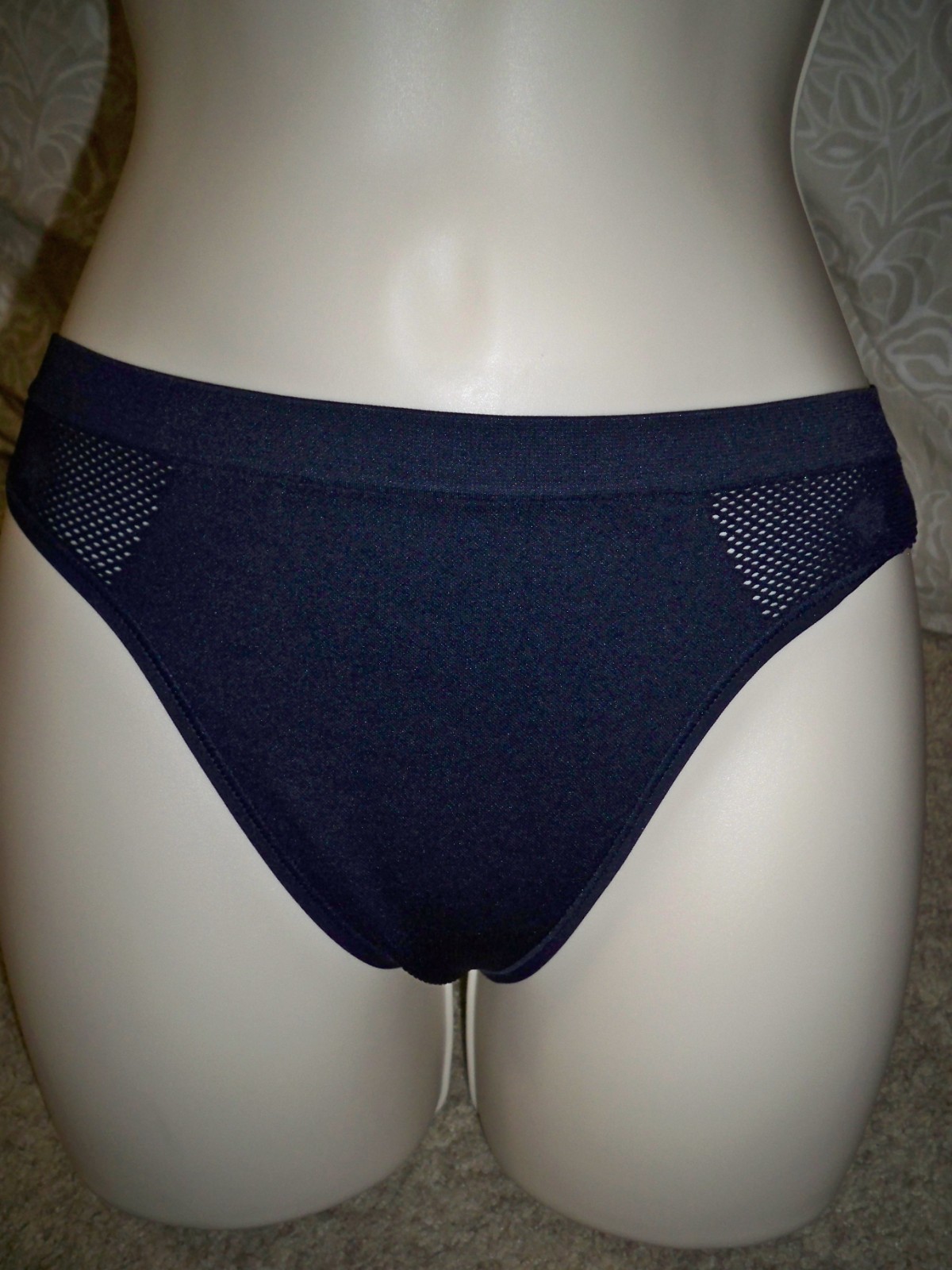VICTORIAS SECRET THONG MESH STARS BLACK LARGE NEW
