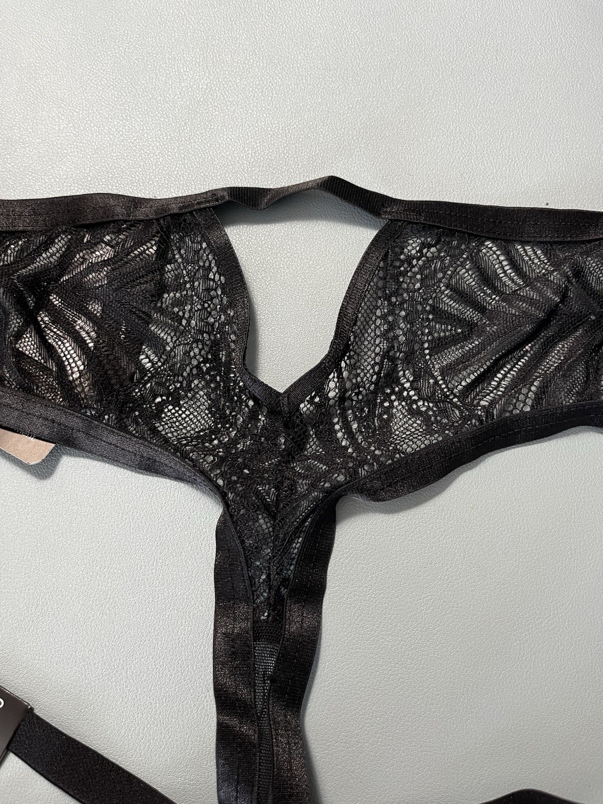 Torrid G-String Panty Strappy Rhinestones Mesh sz 4 4X Hollywood Glam