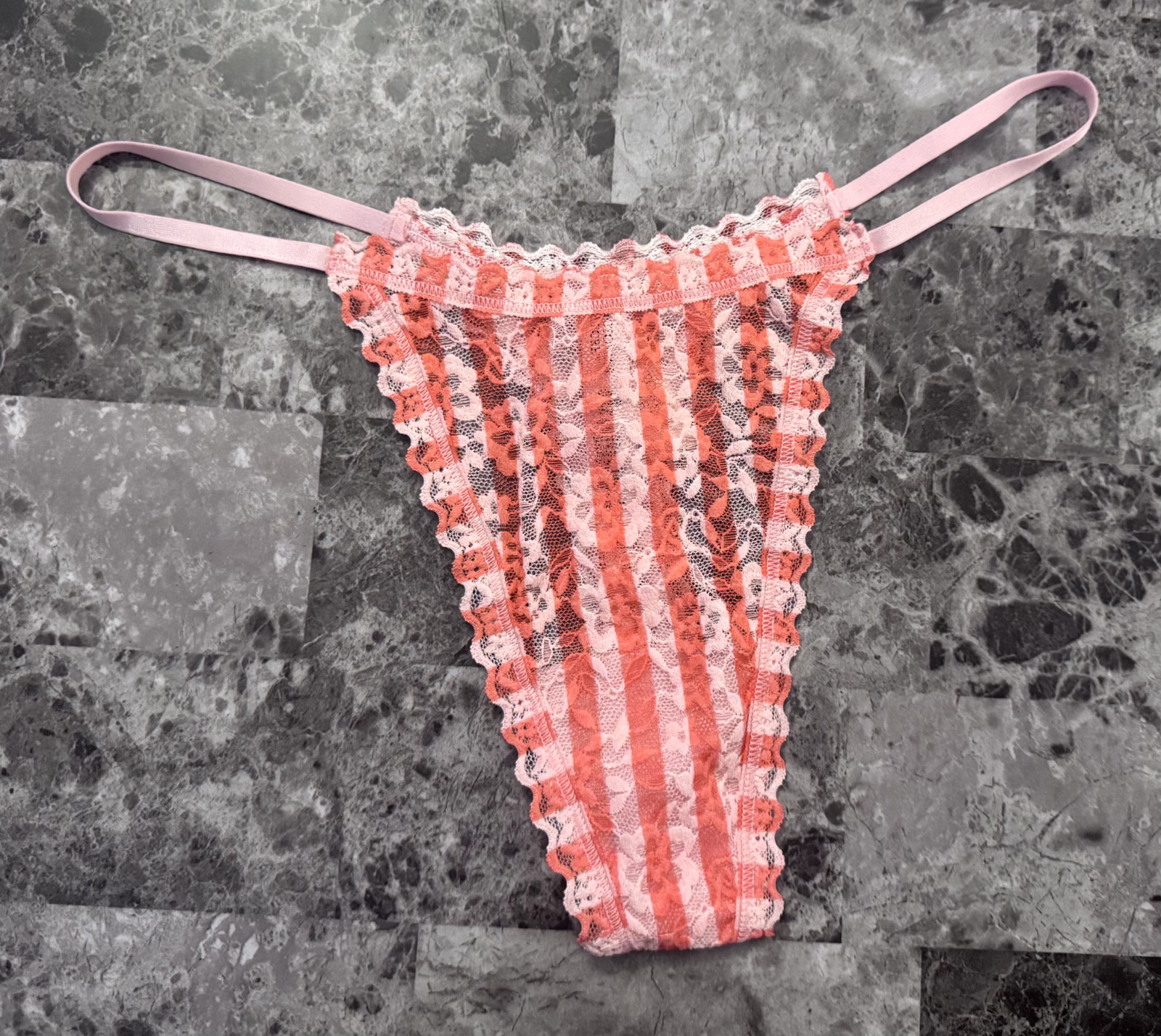 NWT VICTORIA’S SECRET PINK ORANGE STRIPE LACE SIDE STRING STRAP THONG PANTIES