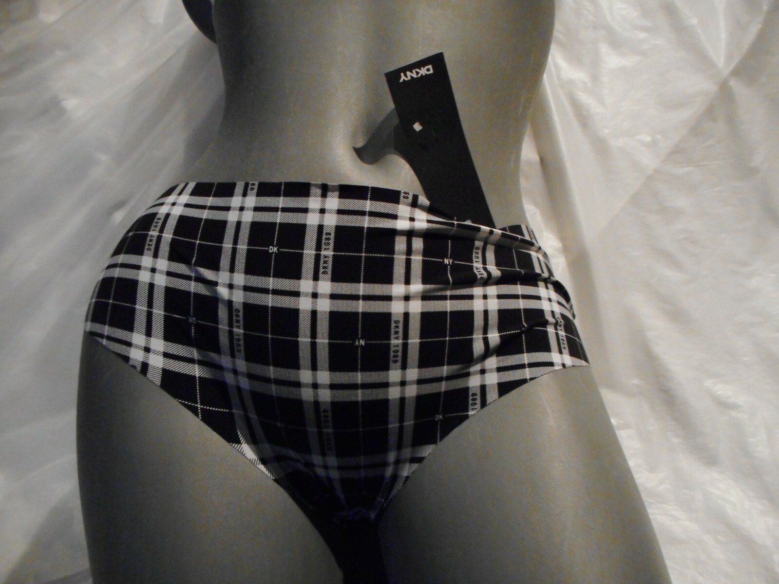 D.K.N.Y Hipster Black Multi Color Panty SIZE LARGE