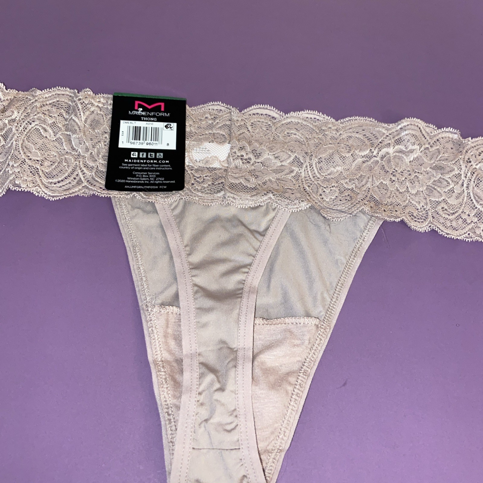 NEW! MAIDENFORM NUDE SOFT STRETCH THONG PANTIES / SIZE LARGE / 7