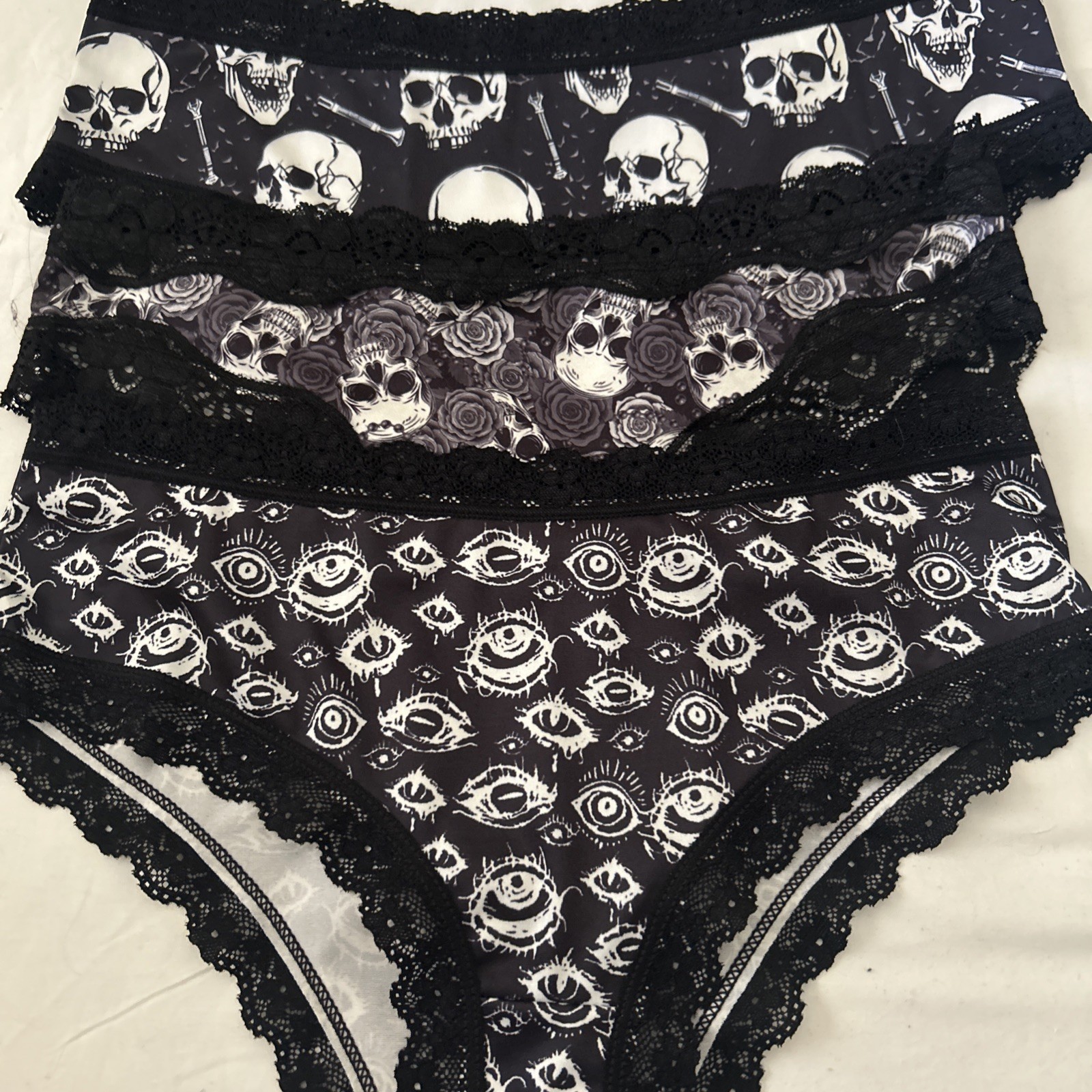 Morvia 3pk lace trim goth Emo panties M Roses Eyes & Skulls Lingerie