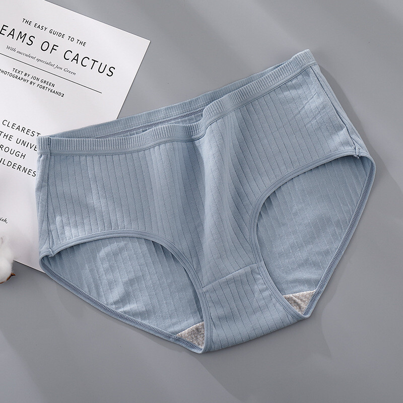 Women’s Plus Size Solid Color Cotton Antibacterial Mid-waist Seamless Panties
