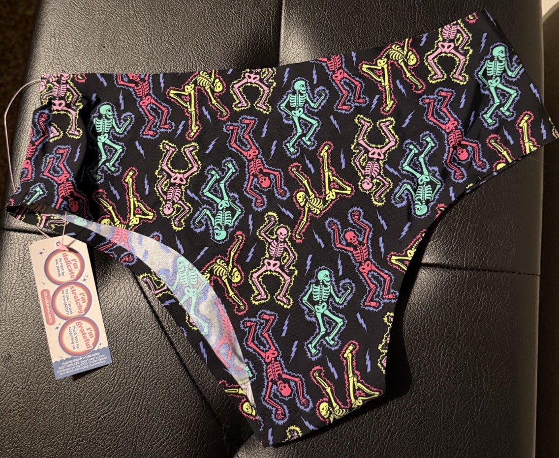 Cheek Boss Skeletons and Spa Cat Cheeky Panties NWT Size Medium M Underwear NWT