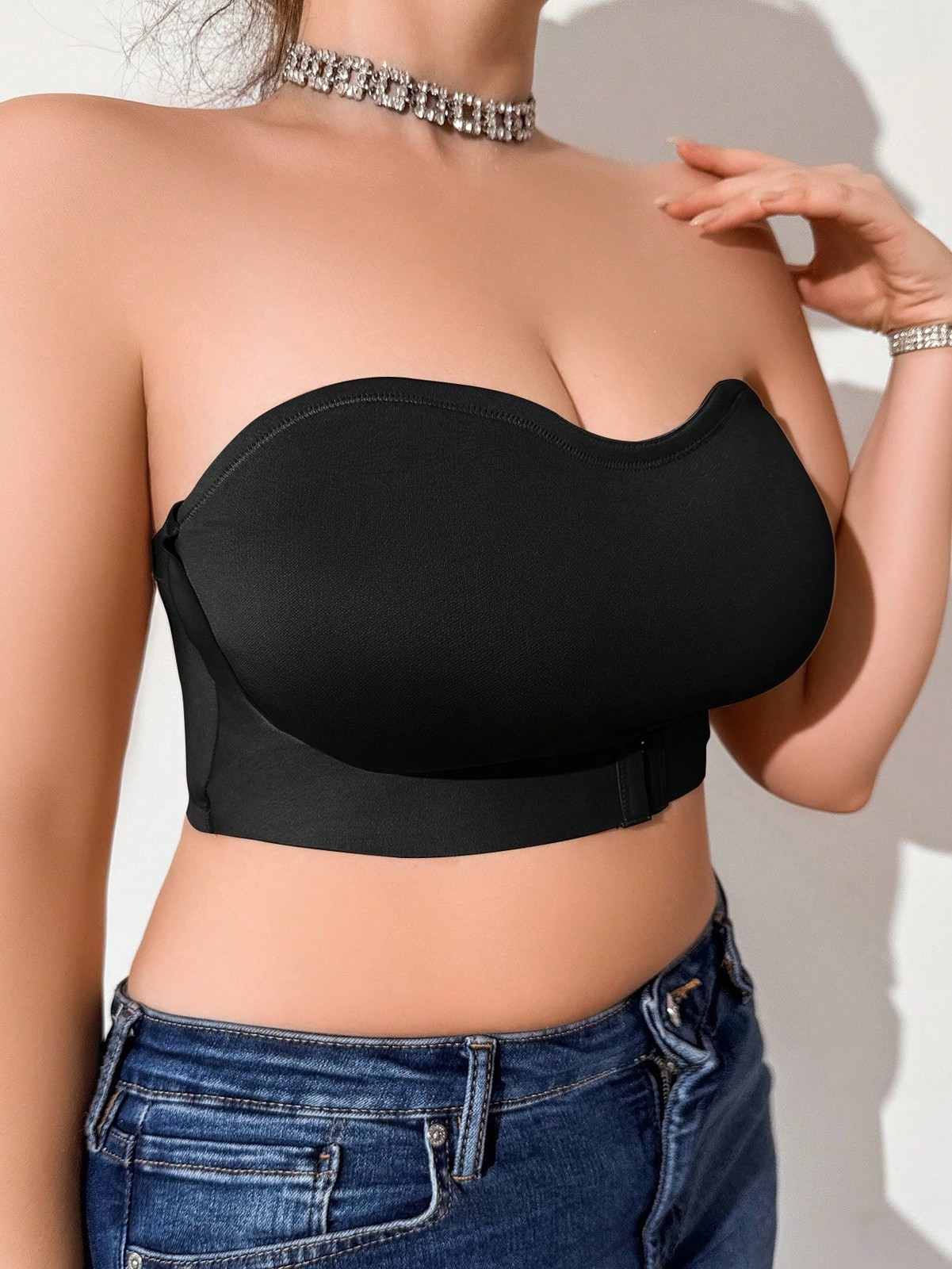 Large Sizes Strapless, Wireless Bra with Non Slip Cheap24